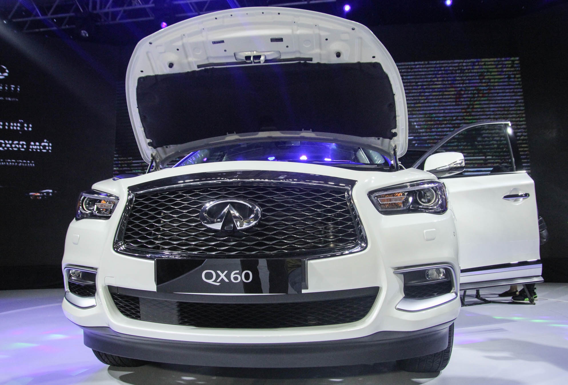 Infiniti QX60 ra mat tai Viet Nam anh 7
