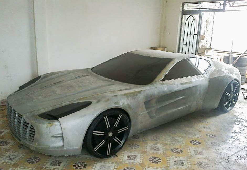 Chang trai Viet tu che mo hinh sieu xe Aston Martin One-77 hinh anh