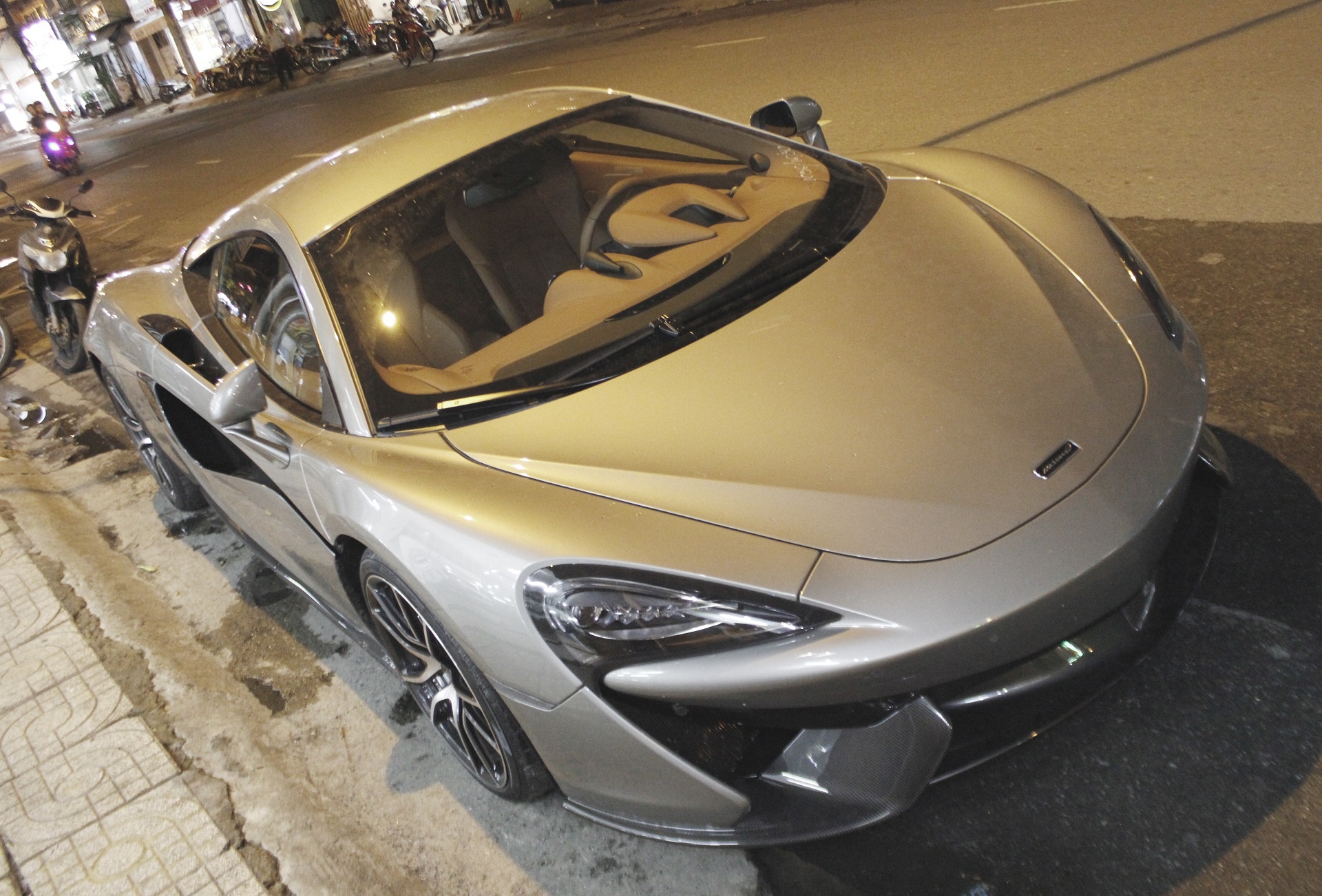 sieu xe Cuong Do La anh 1