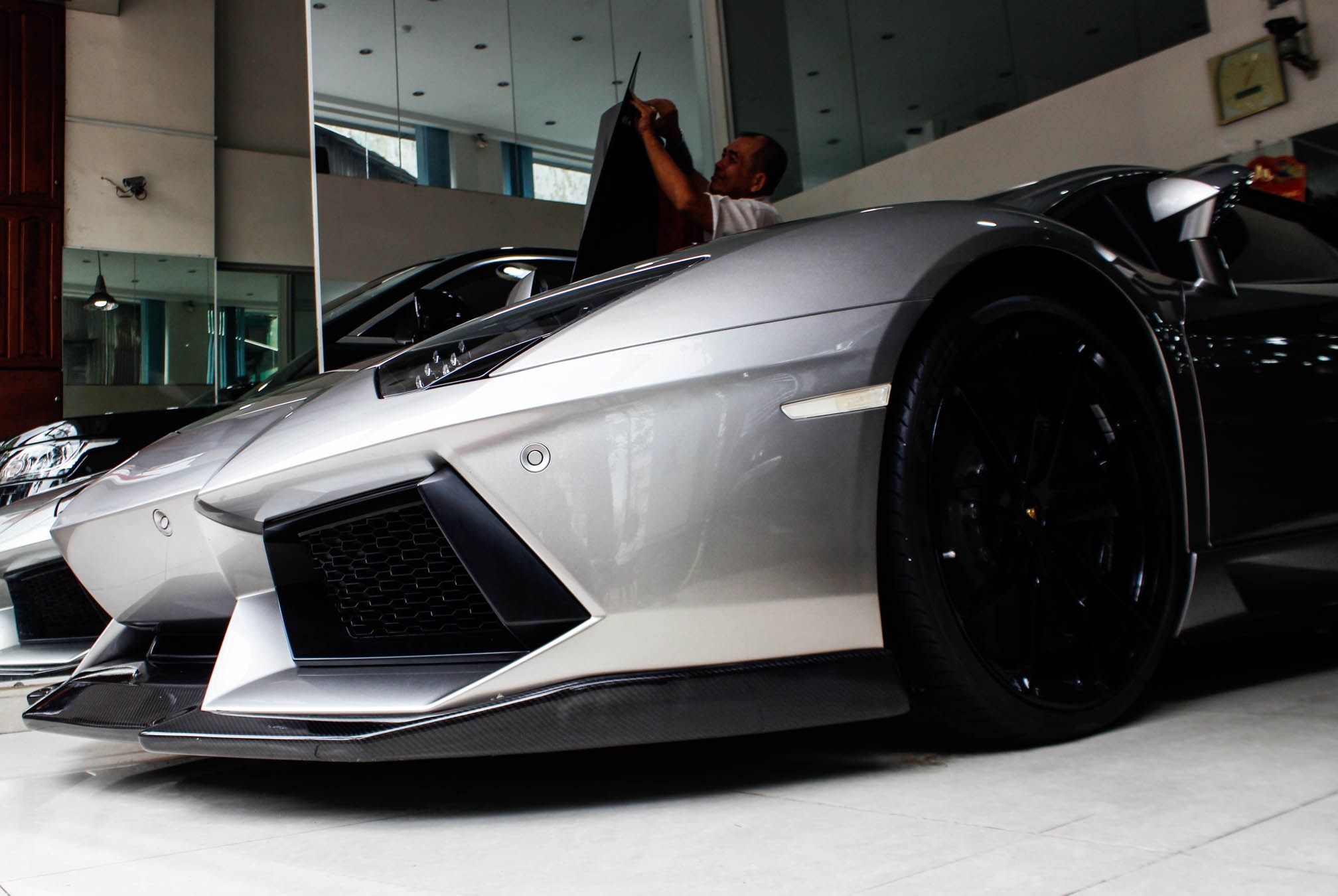 Lamborghini Aventador DMC dau tien Viet Nam anh 9