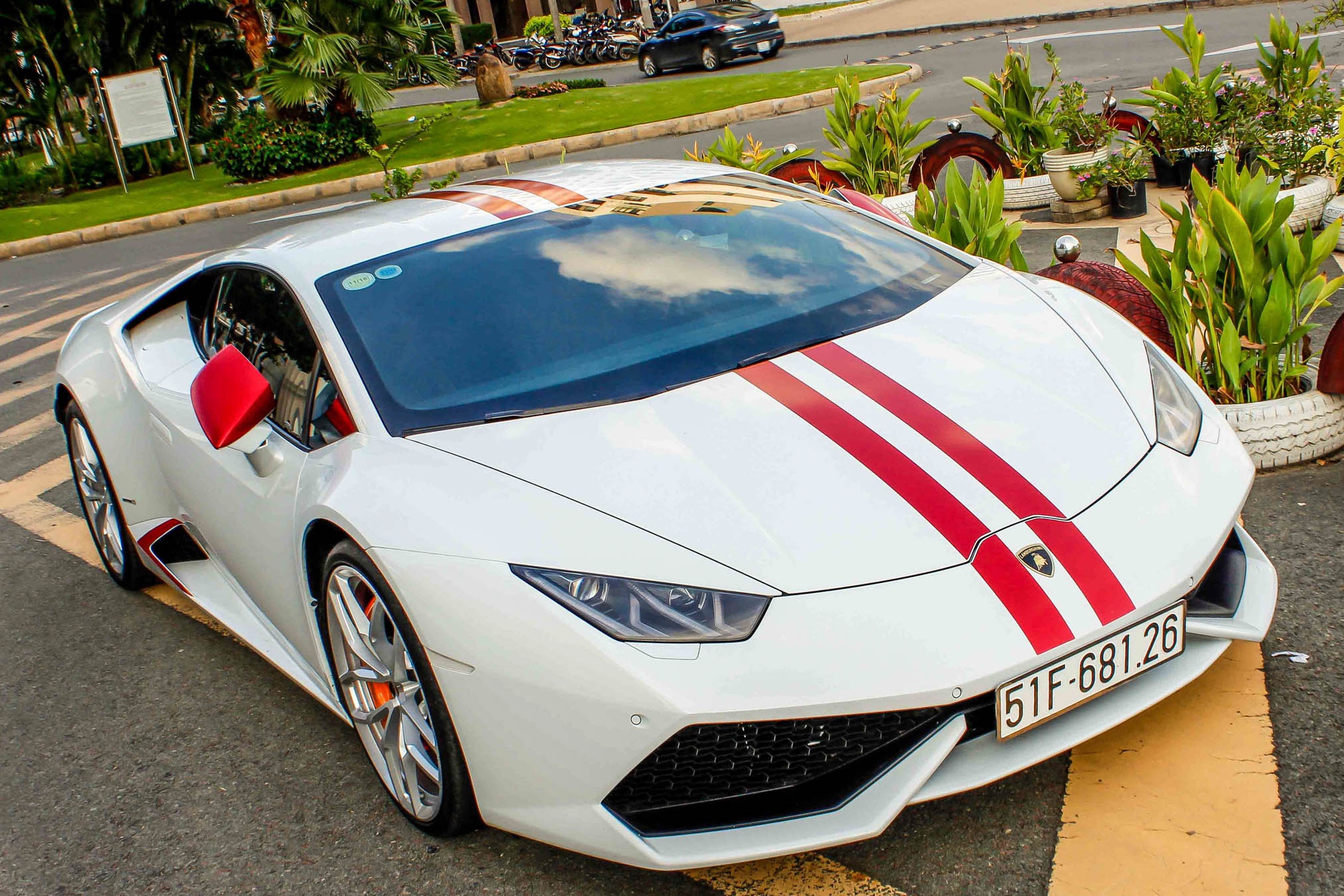 Lamborghini Huracan chinh hang anh 3