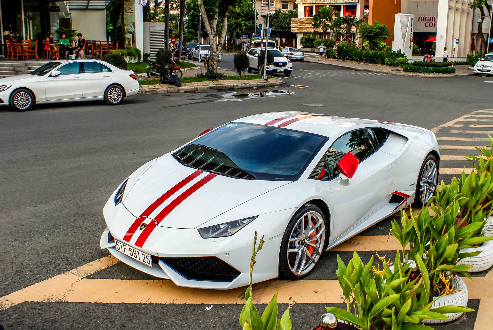 Lamborghini Huracan chinh hang anh 4