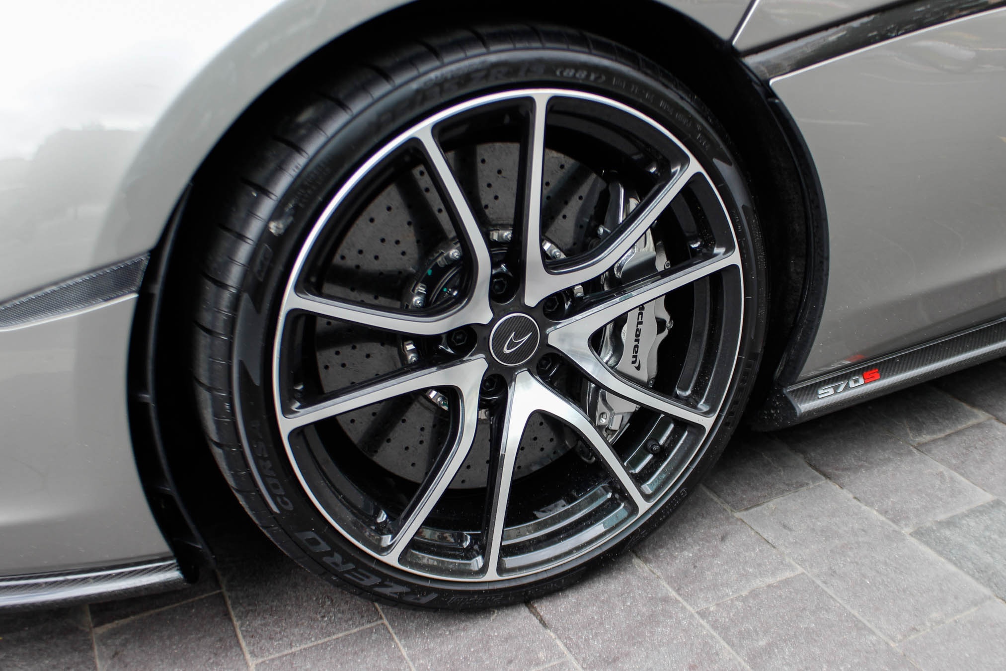 McLaren 570S Cuong Do La anh 10