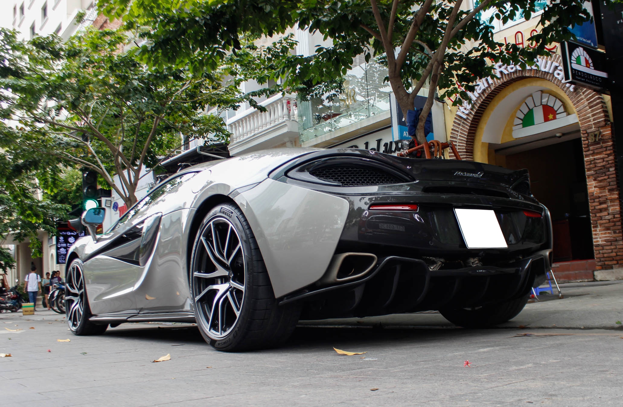 McLaren 570S Cuong Do La anh 6