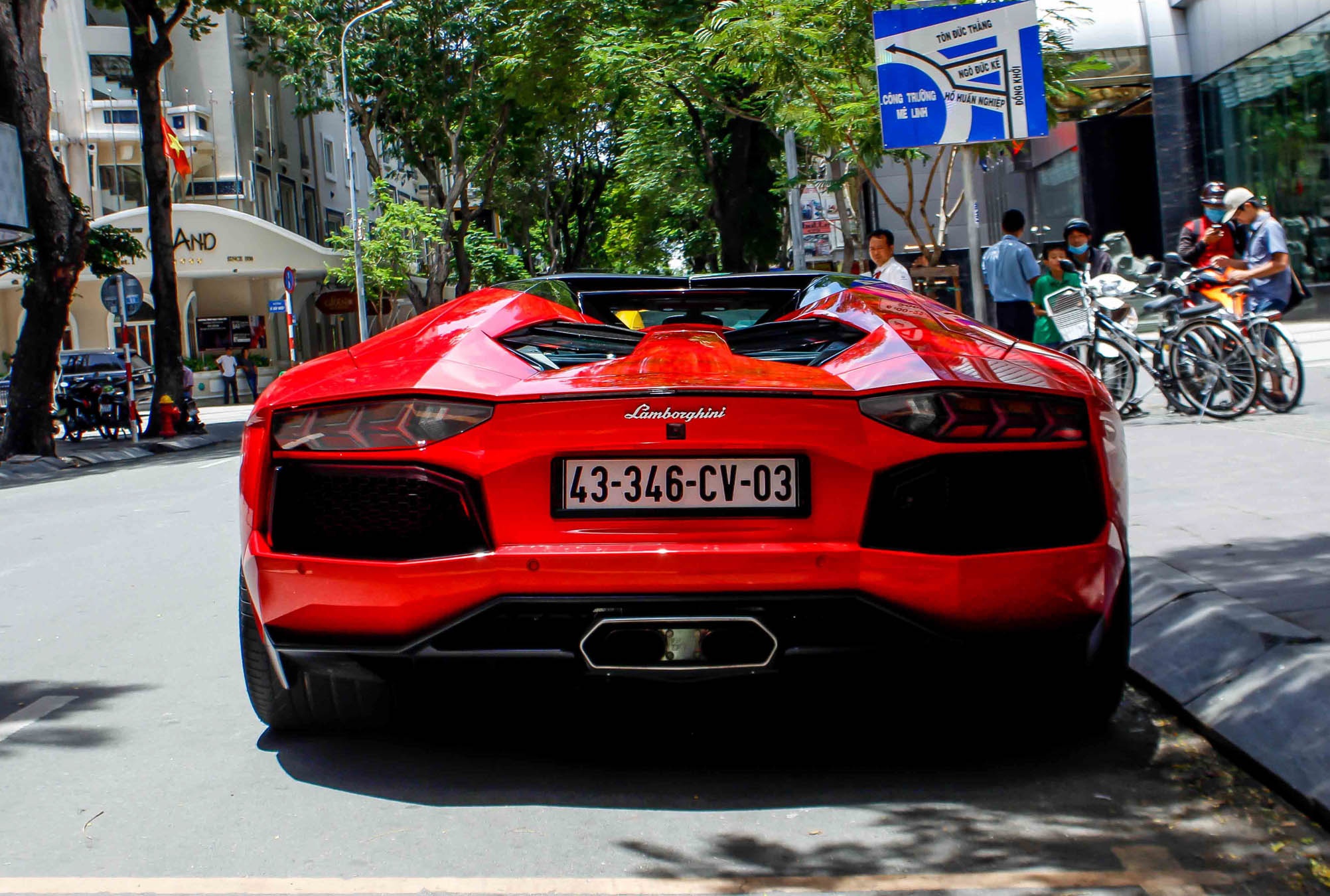 Aventador Roadster o Sai Gon anh 7