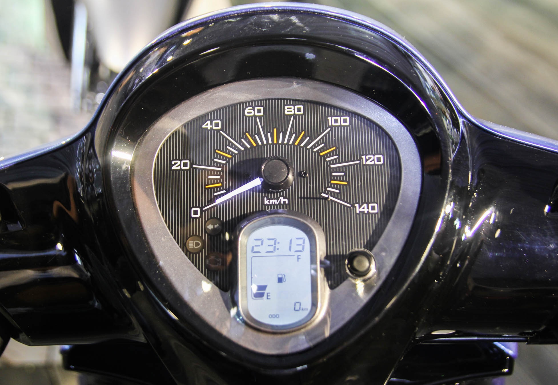 3 mau xe ga tren 50 cc dang co gia ban re nhat tai Viet Nam anh 2