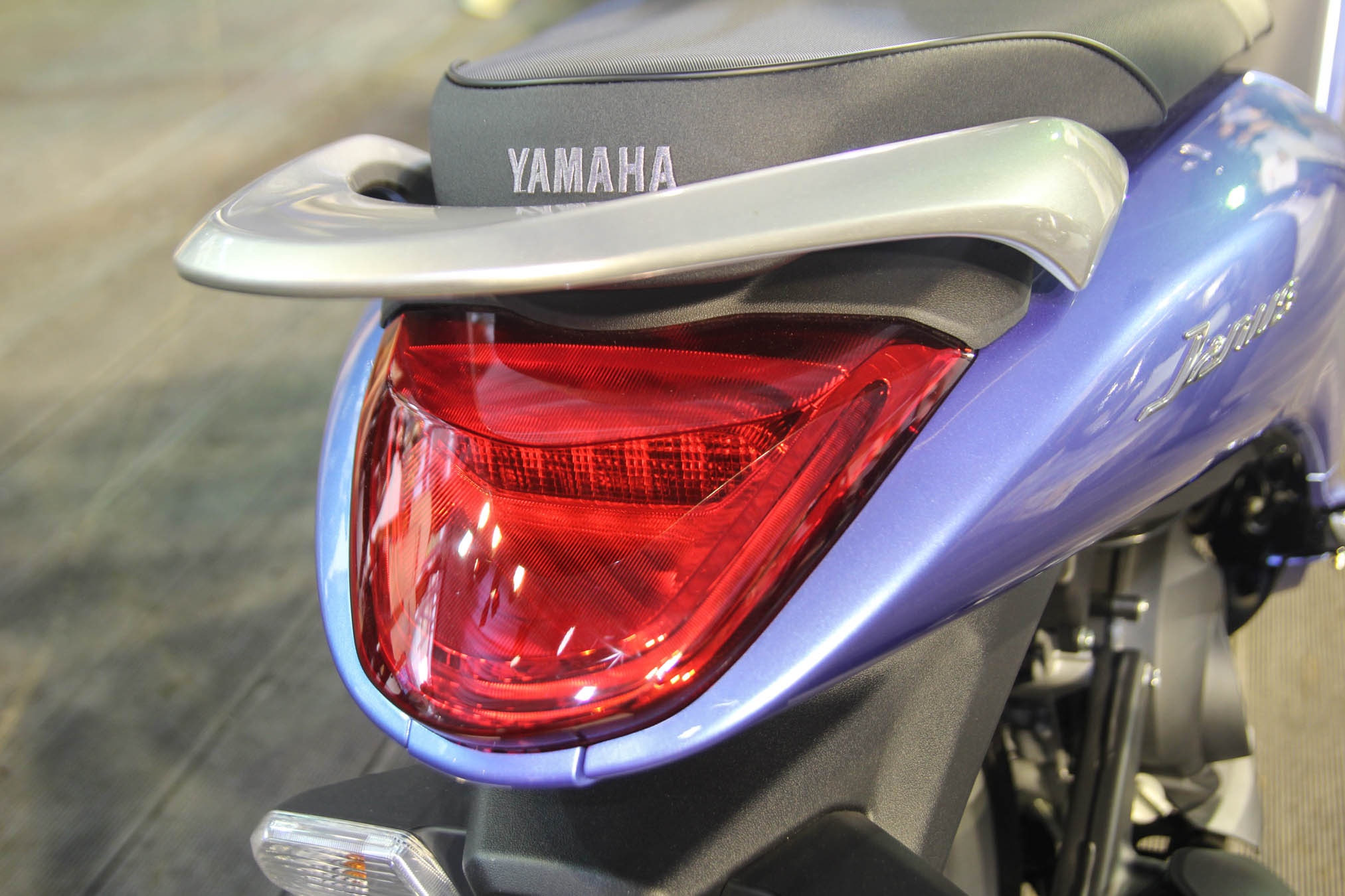 Yamaha Janus ra mat tai Viet Nam anh 10