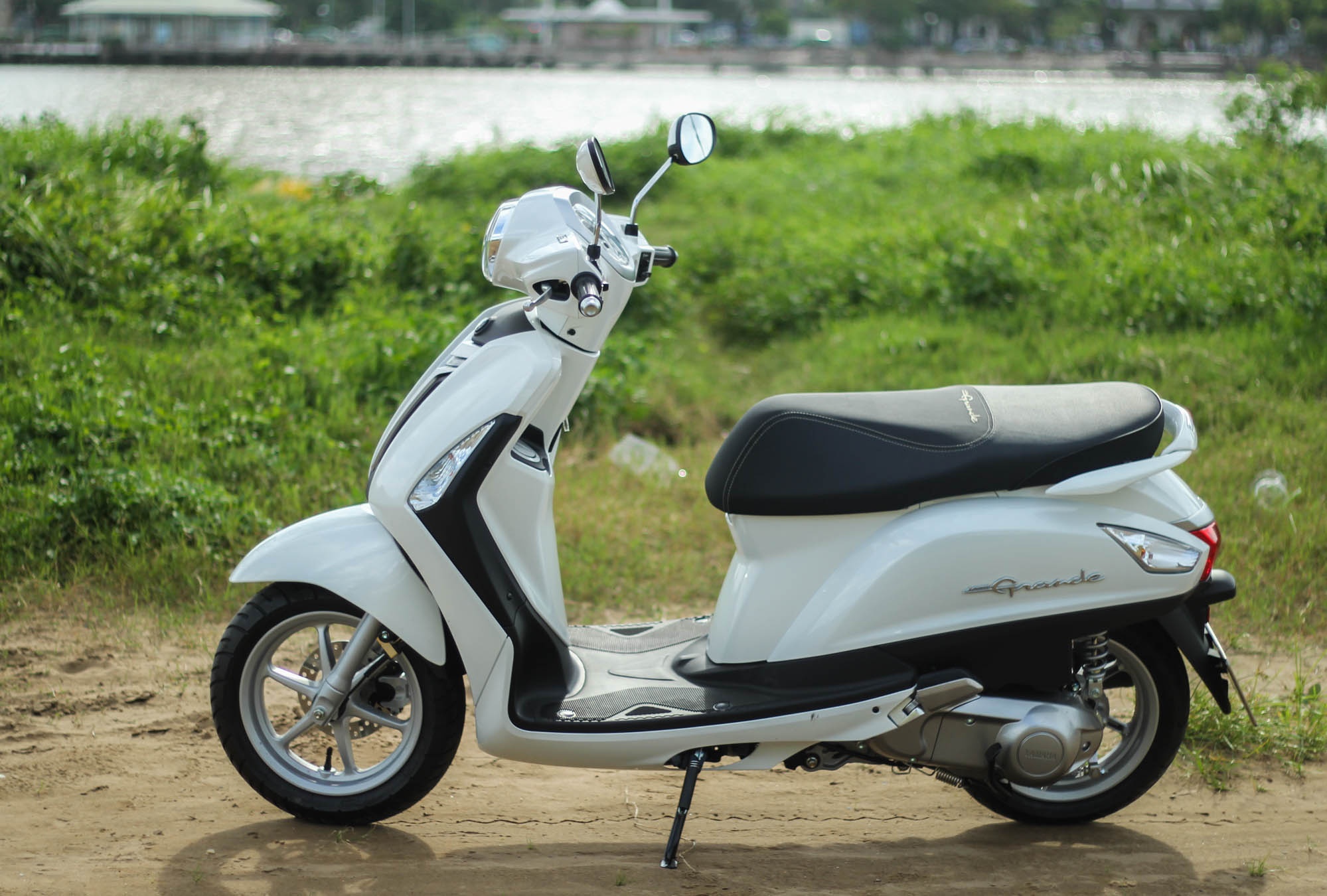 Chi tiet Yamaha Grande 2016 ban cao cap gia 43,9 trieu dong hinh anh