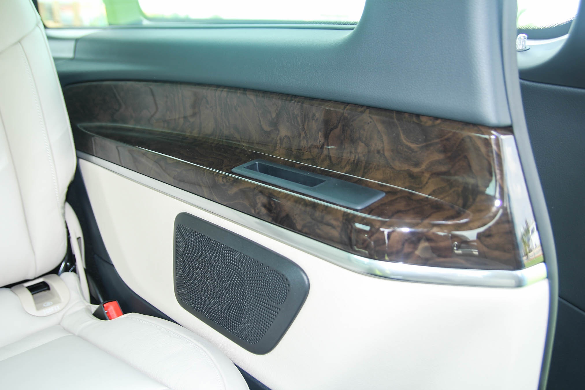 Mercedes V 250 ra mat tai Viet Nam anh 10