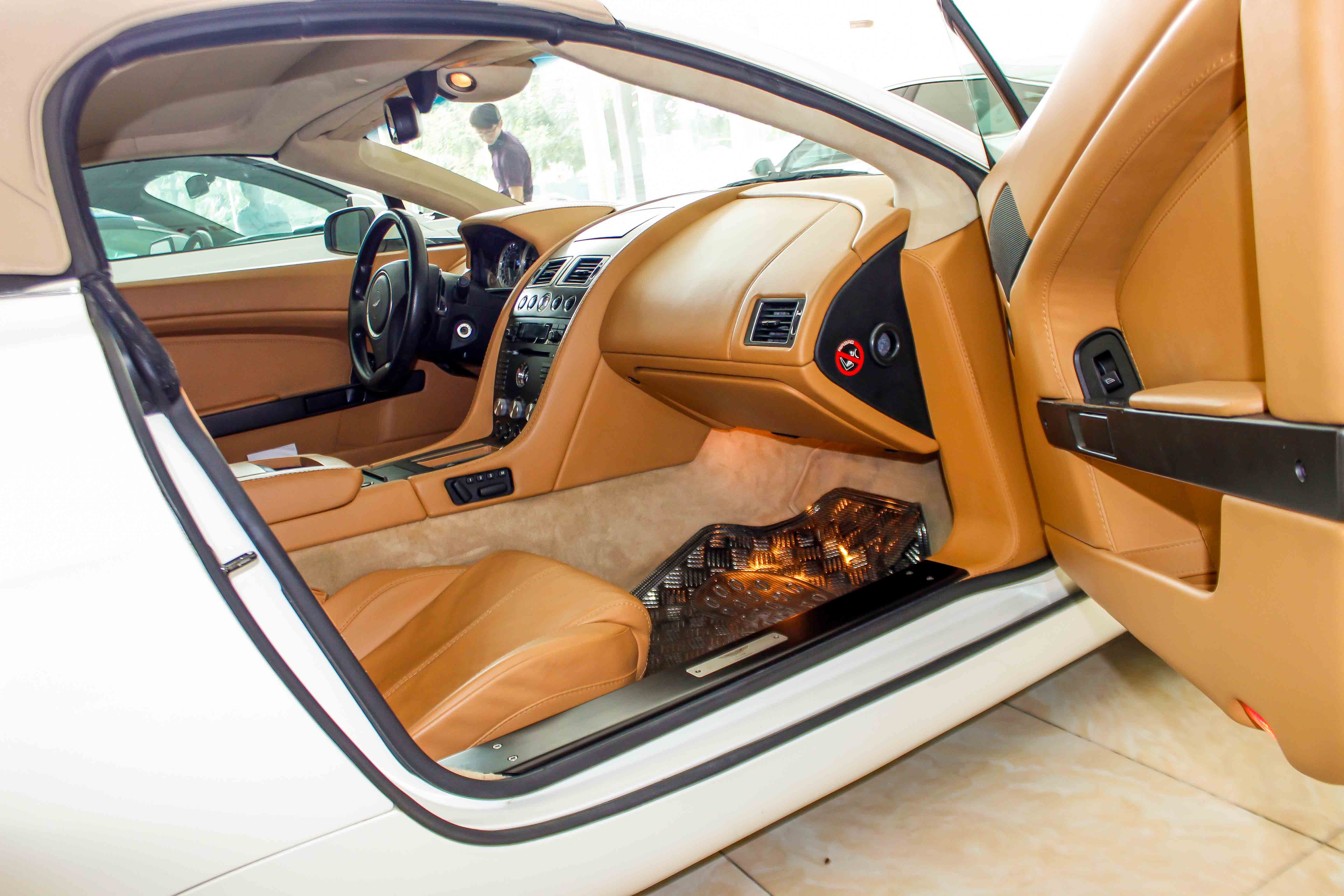 Aston Martin Vantage Sai Gon anh 6