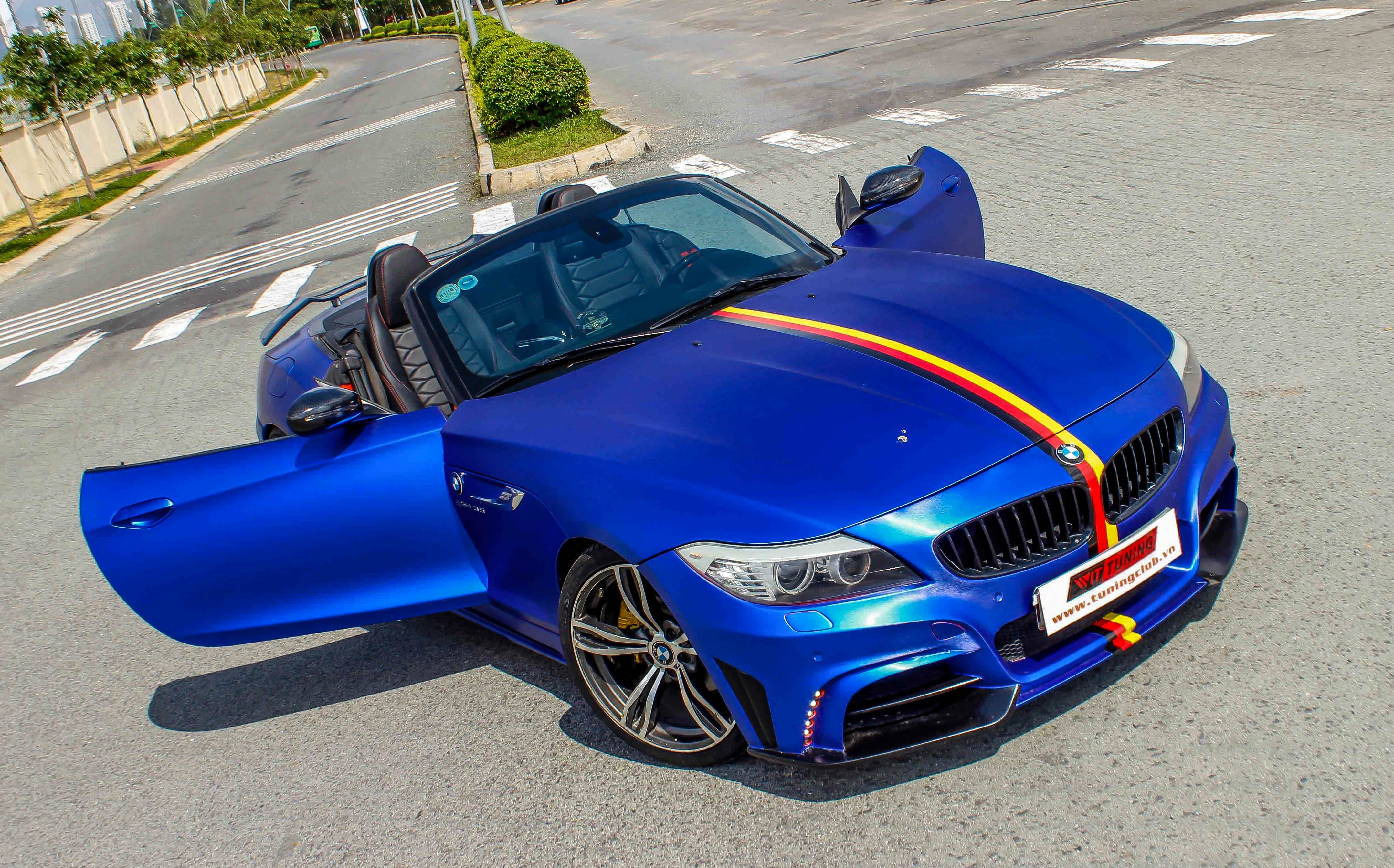 BMW Z4 do goi do choi cua Nhat het 150 trieu dong hinh anh