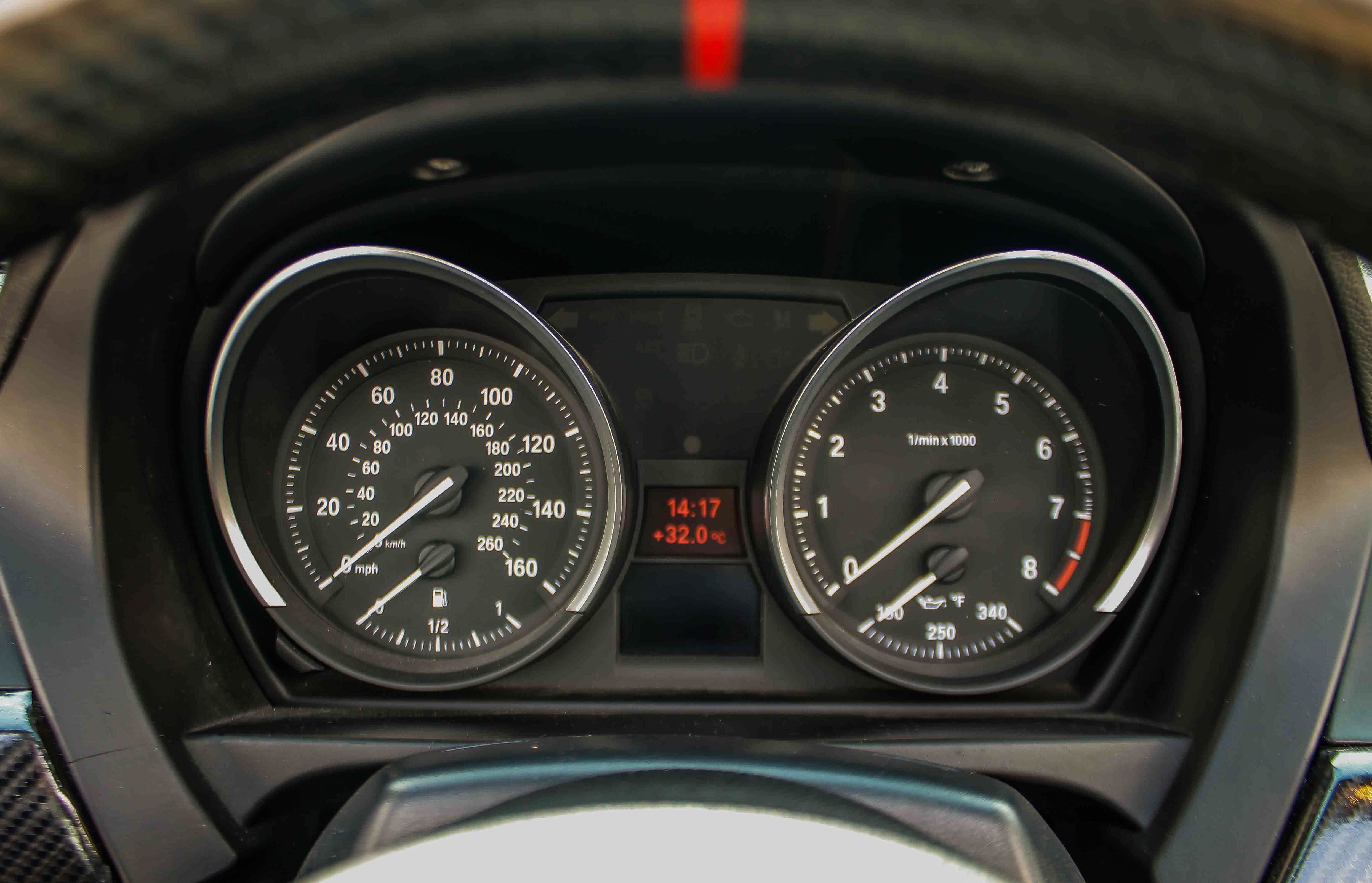 BMW Z4 do vo va decal anh 10