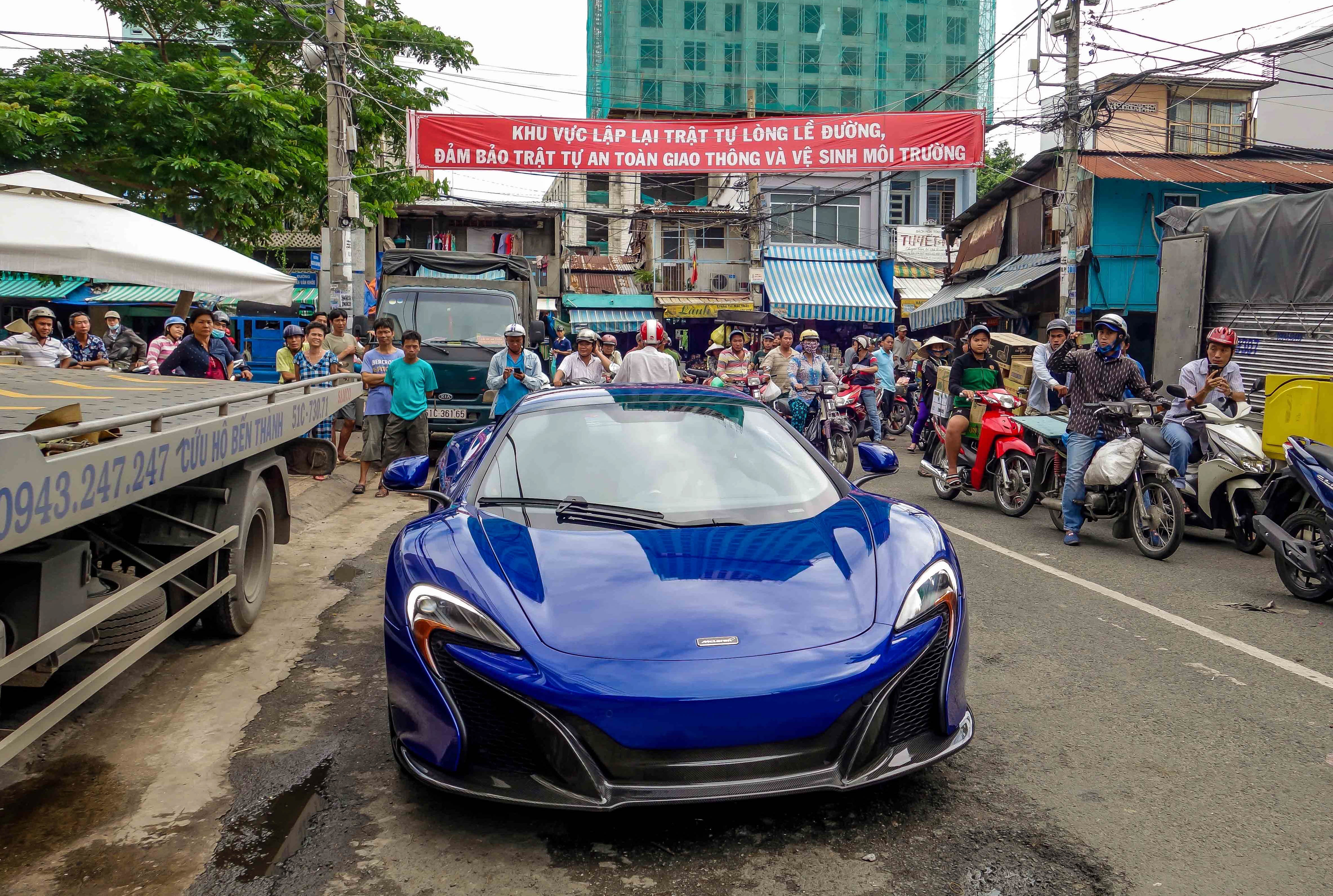 Minh Nhua mua hai sieu xe anh 9