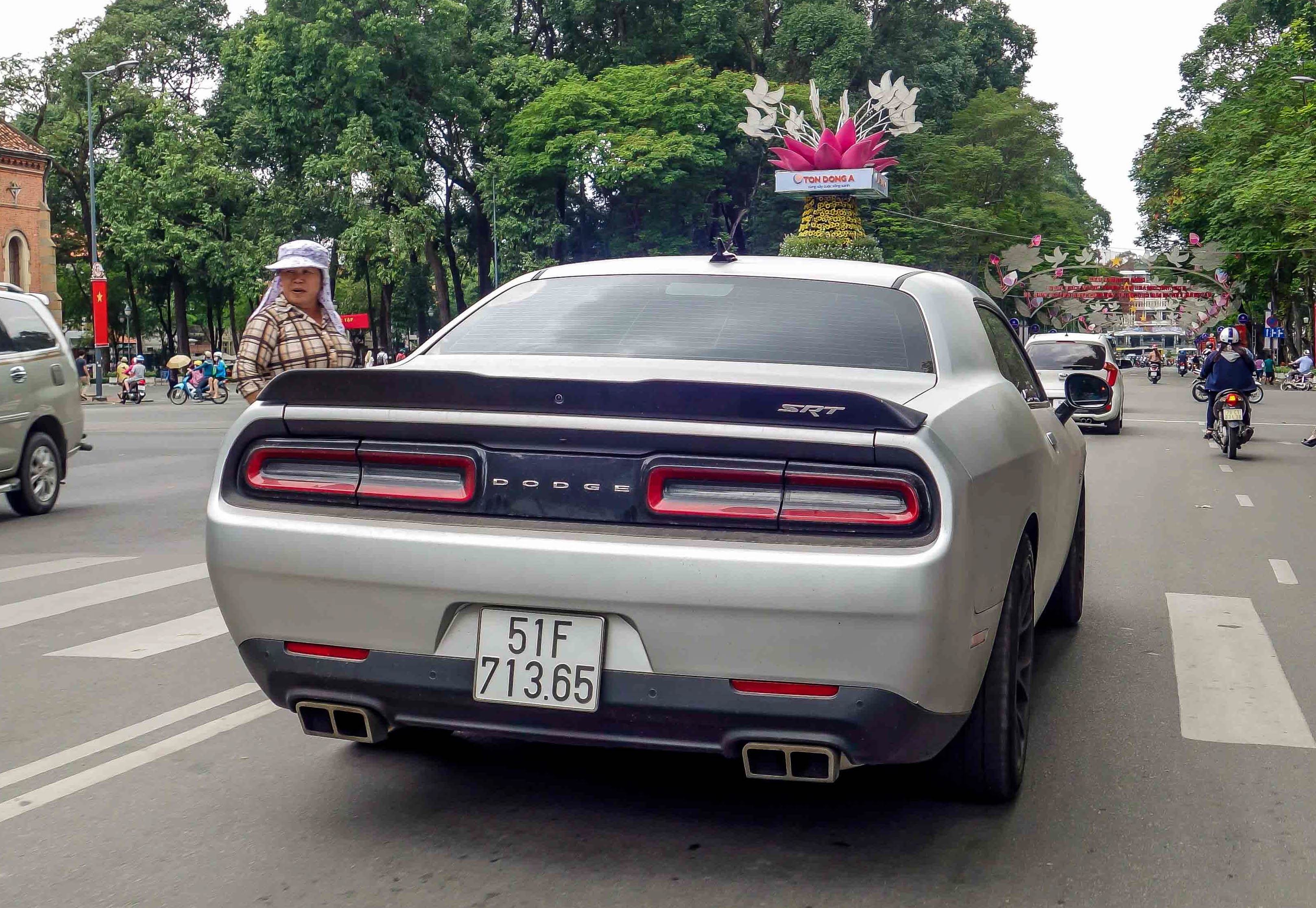 Dodge Challenger SRT 392 Hemi anh 11