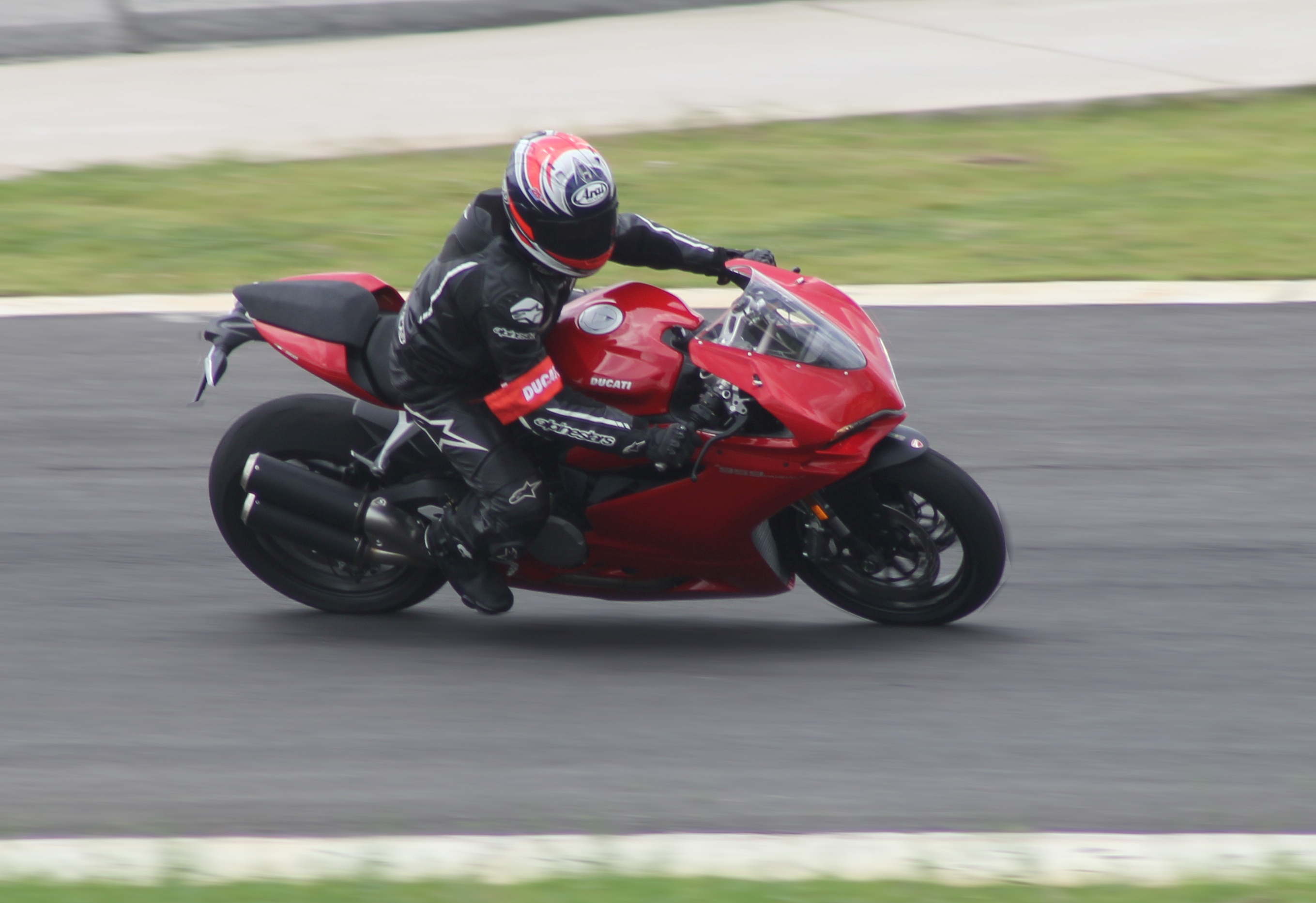 Danh gia Ducati 959 Panigale tai Viet Nam hinh anh