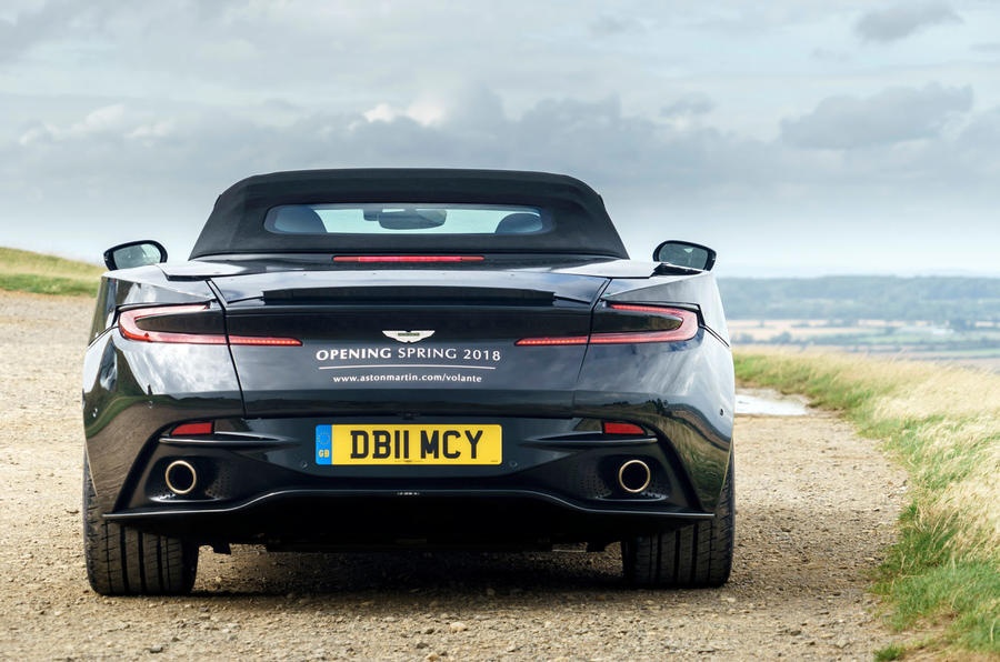 Aston Martin DB11 Volante ra mat anh 2
