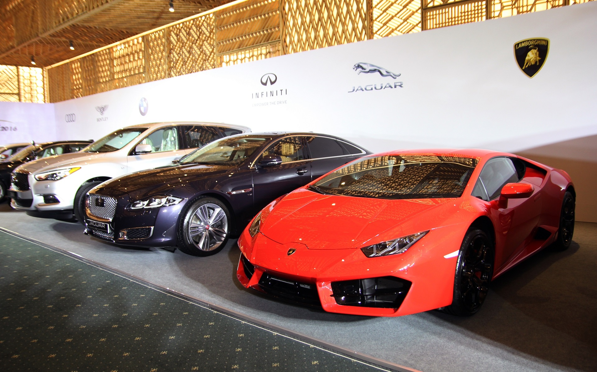 Vietnam International Motor Show 2016 anh 1