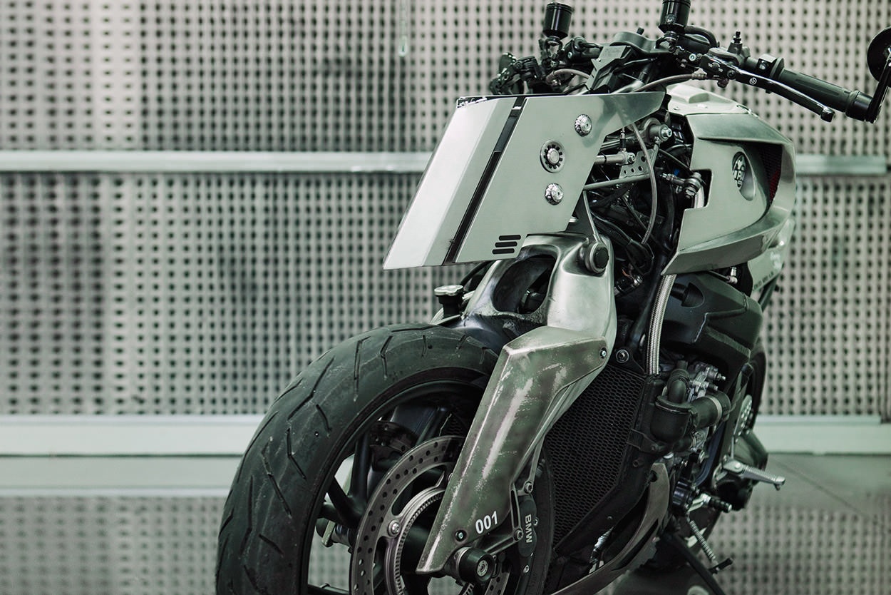 BMW K1200S kieu robot bien hinh anh 2