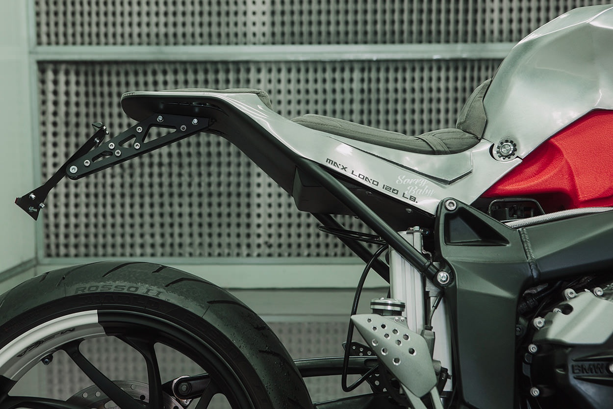 BMW K1200S kieu robot bien hinh anh 4