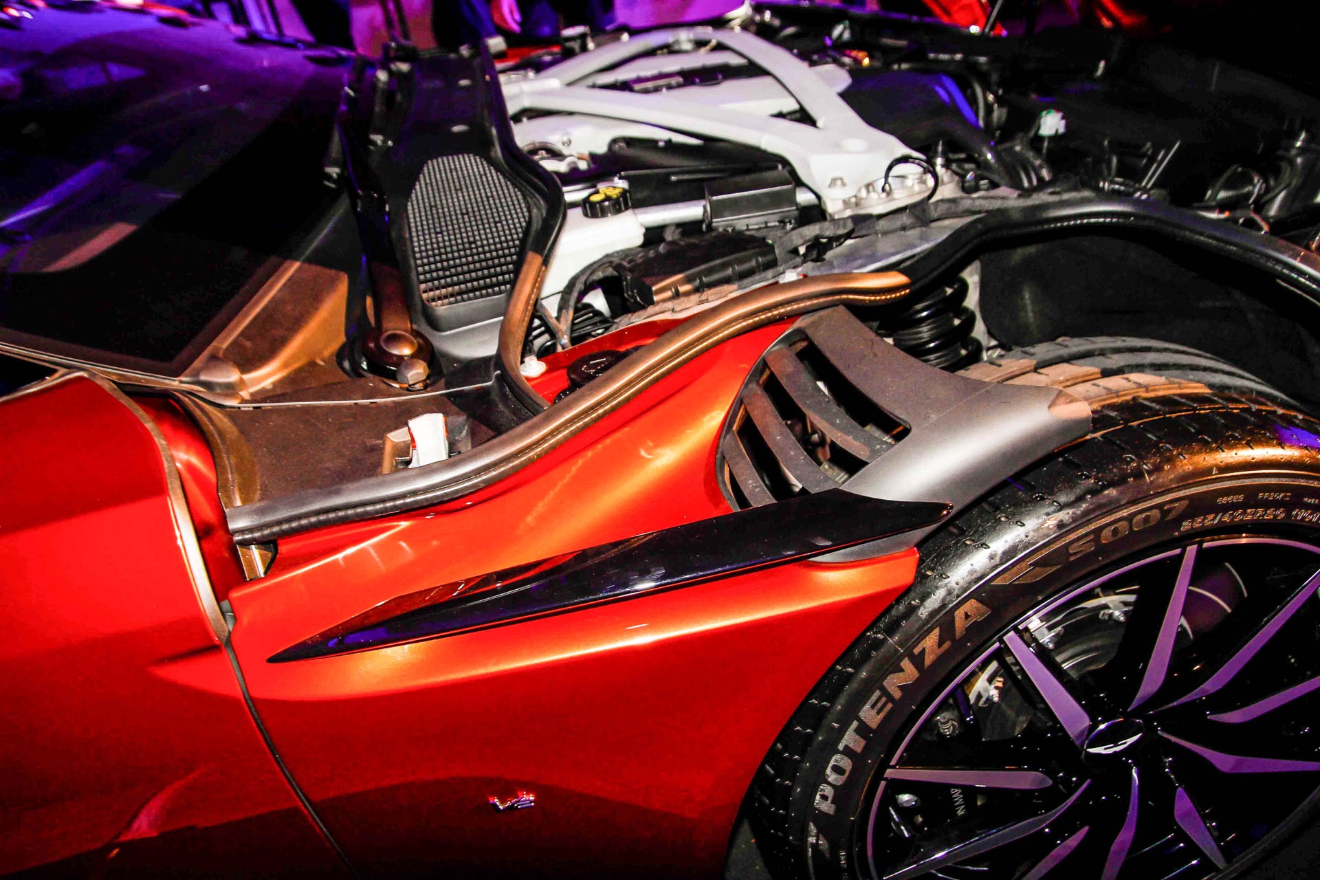 Aston Martin DB11 ra mắt tại Singapore ảnh 5 Aston Martin DB11 ra mat tai Singapore anh 5