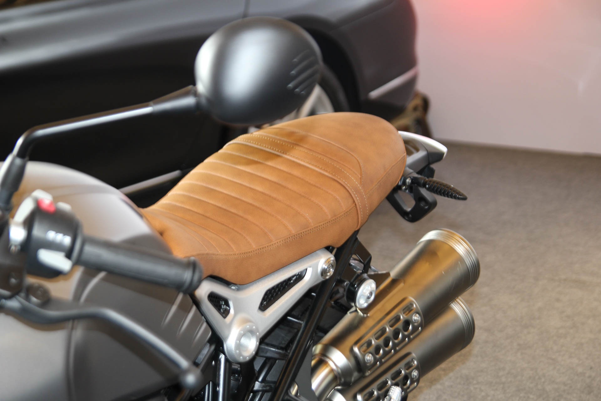 BMW R nineT Scrambler anh 6