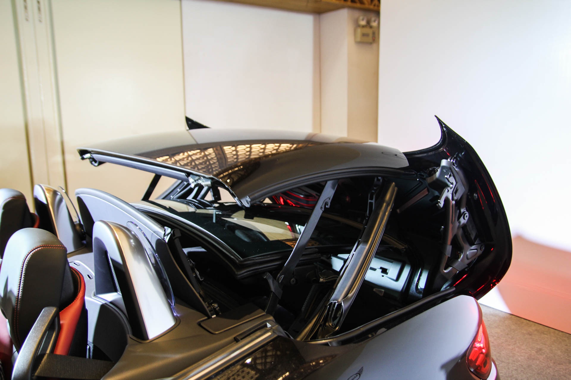 Gia Mercedes SLC 43 AMG o Viet Nam anh 6