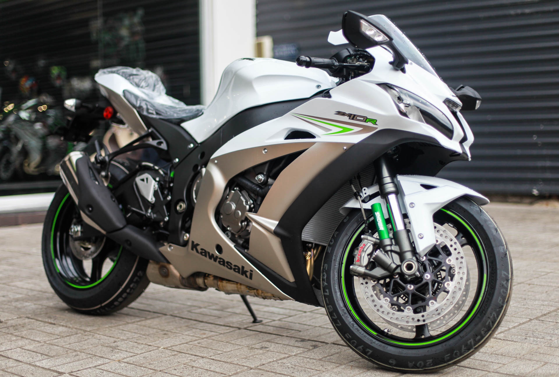 Kawasaki Ninja ZX 10R 2017 ve Viet Nam anh 11