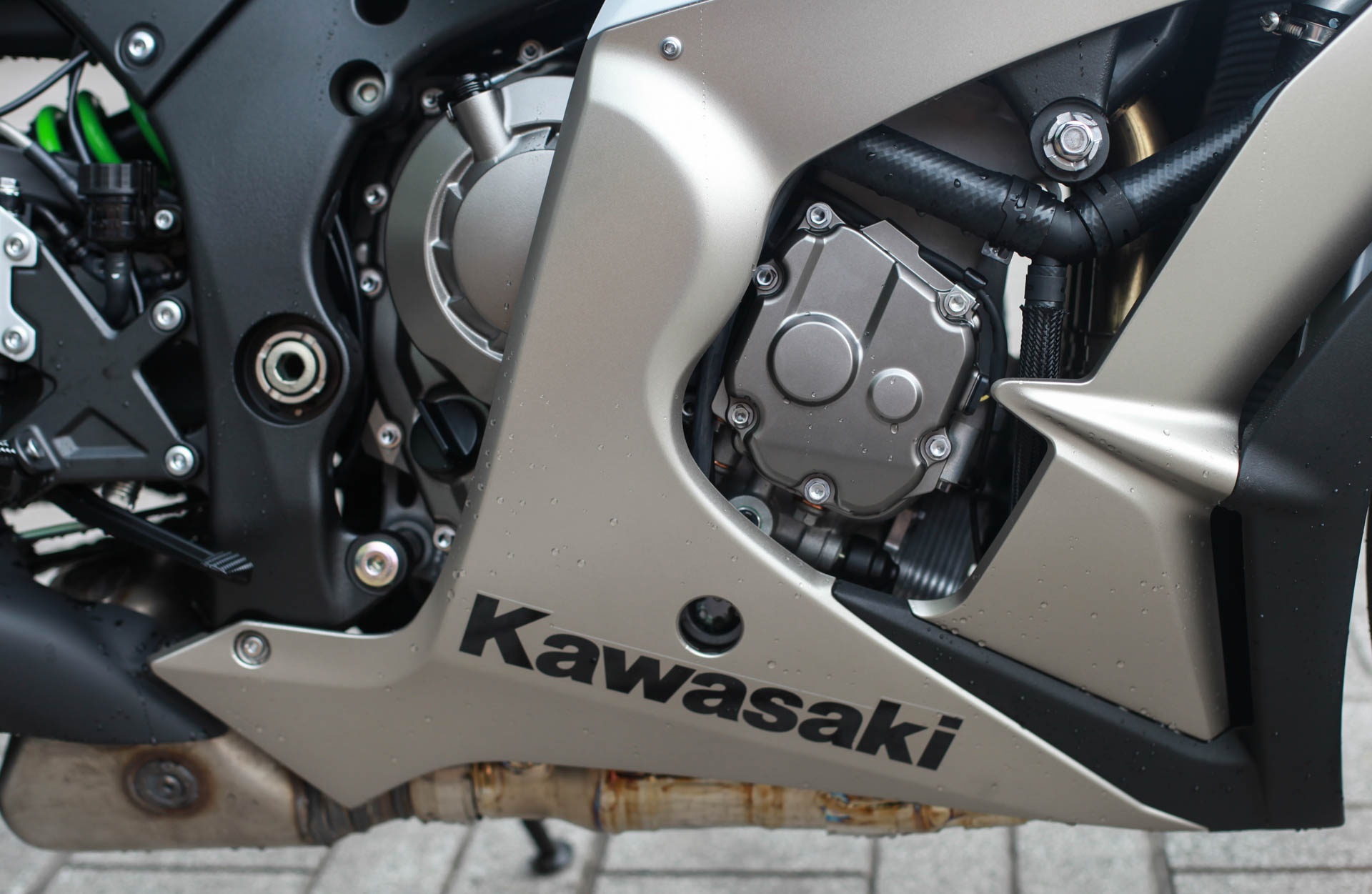 Kawasaki Ninja ZX 10R 2017 ve Viet Nam anh 6