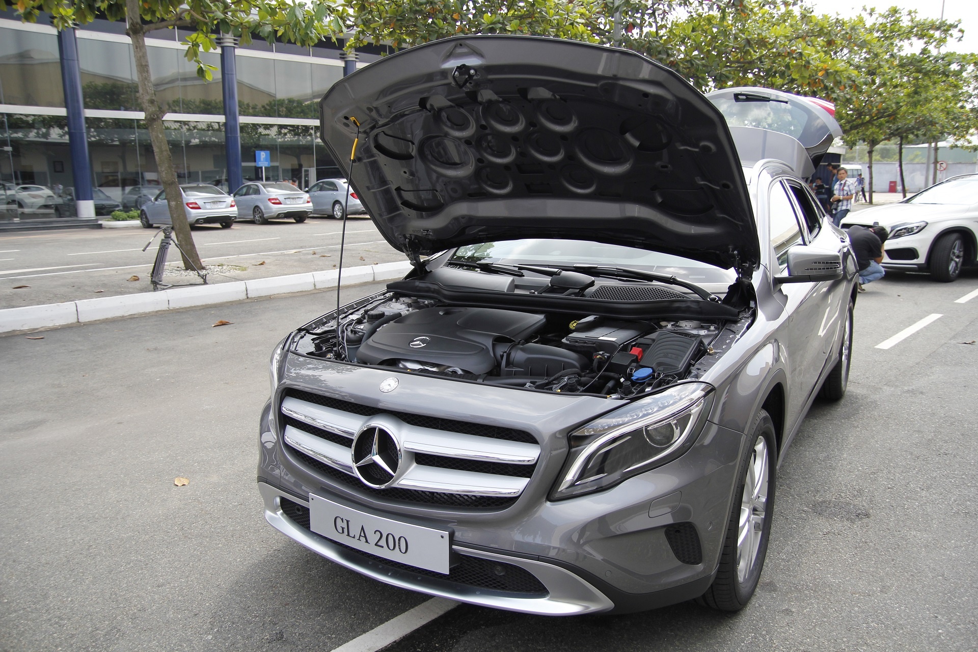 nen mua xe hoi cu hay moi anh 3