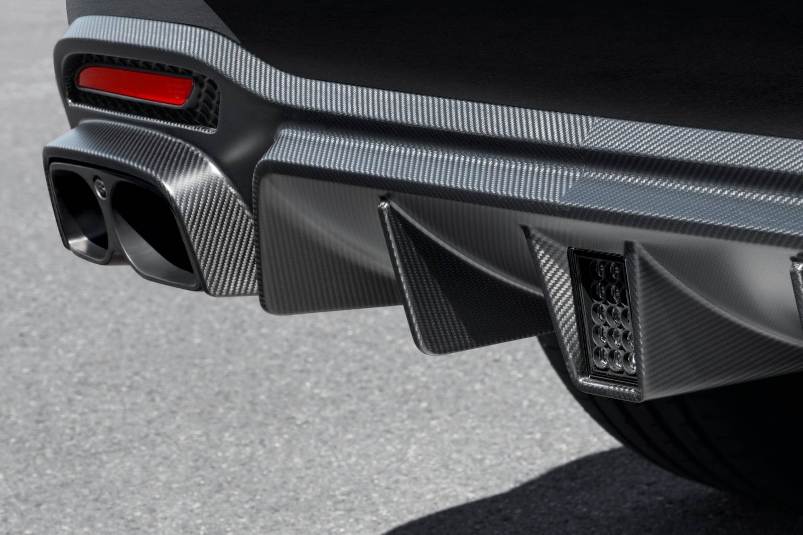 Brabus 850 XL manh 850 ma luc anh 4