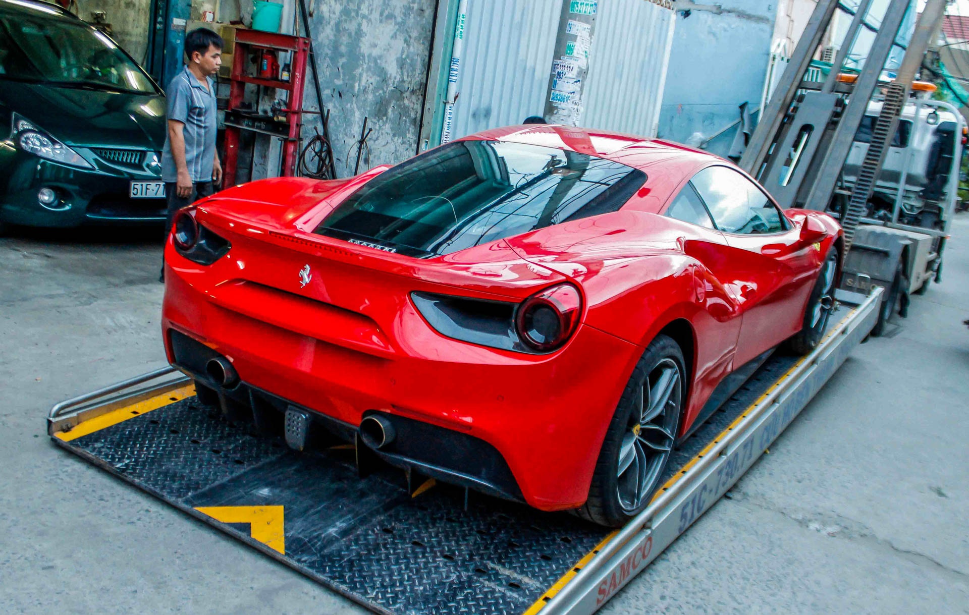 Ferrari 488 GTB Viet Nam anh 1
