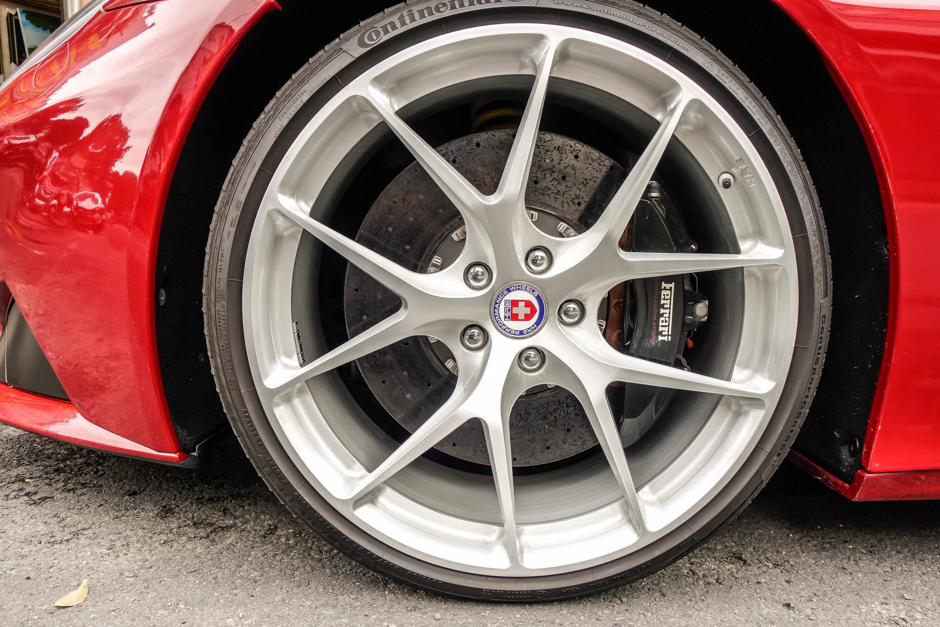 Ferrari F12 nhap Dubai o Sai Gon anh 4