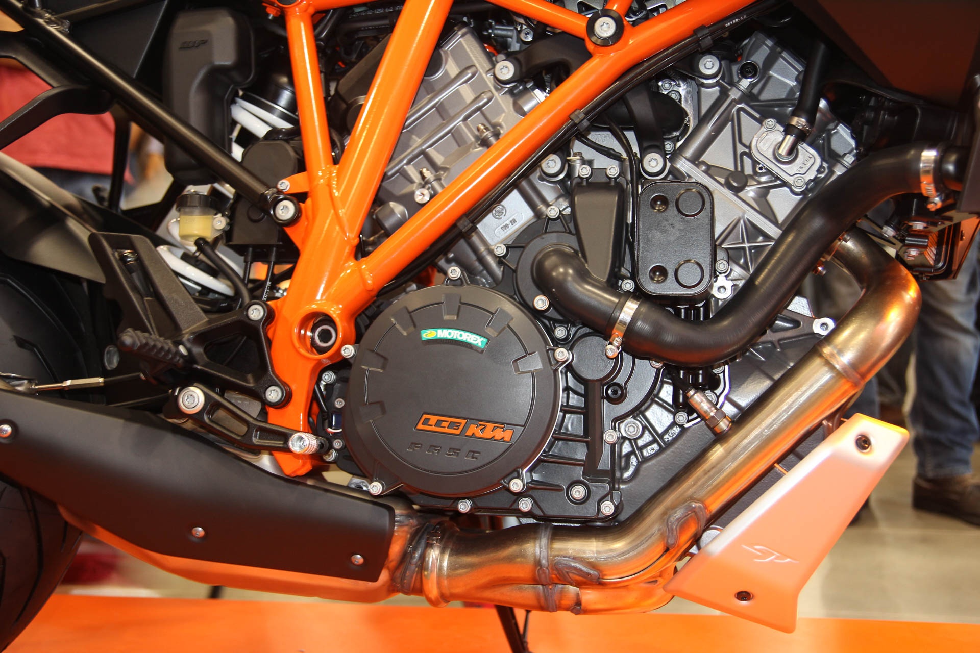 gia KTM 1290 Super Duke GT tai Viet Nam anh 4