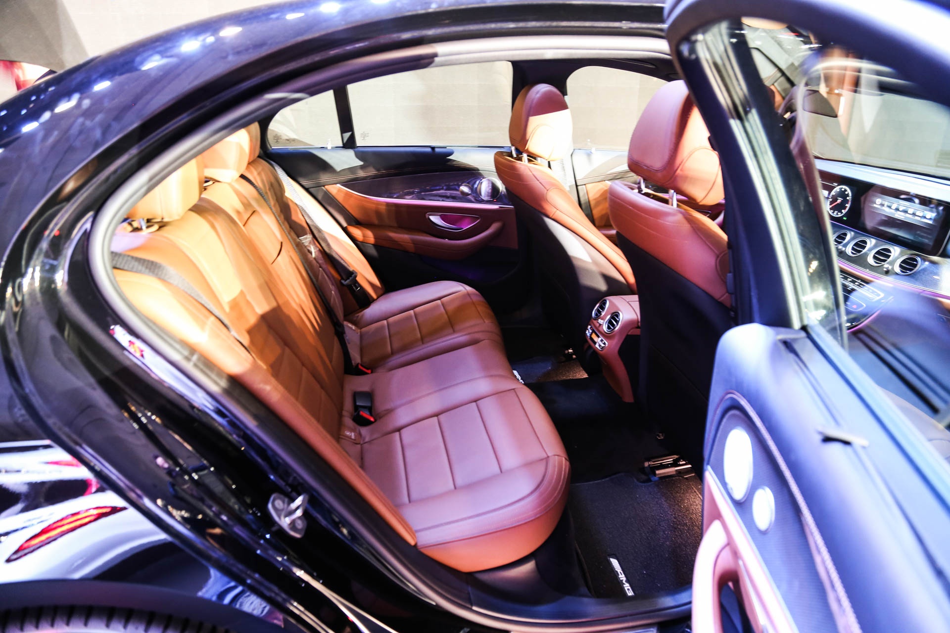 Mercedes E-class moi ra mat tai Viet Nam anh 13