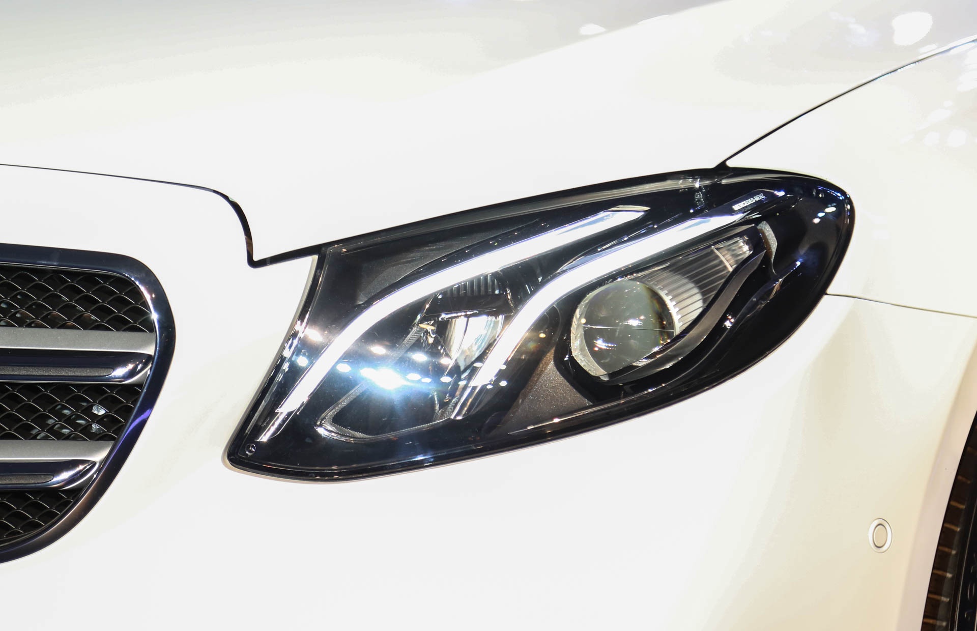 Mercedes E-class moi ra mat tai Viet Nam anh 6