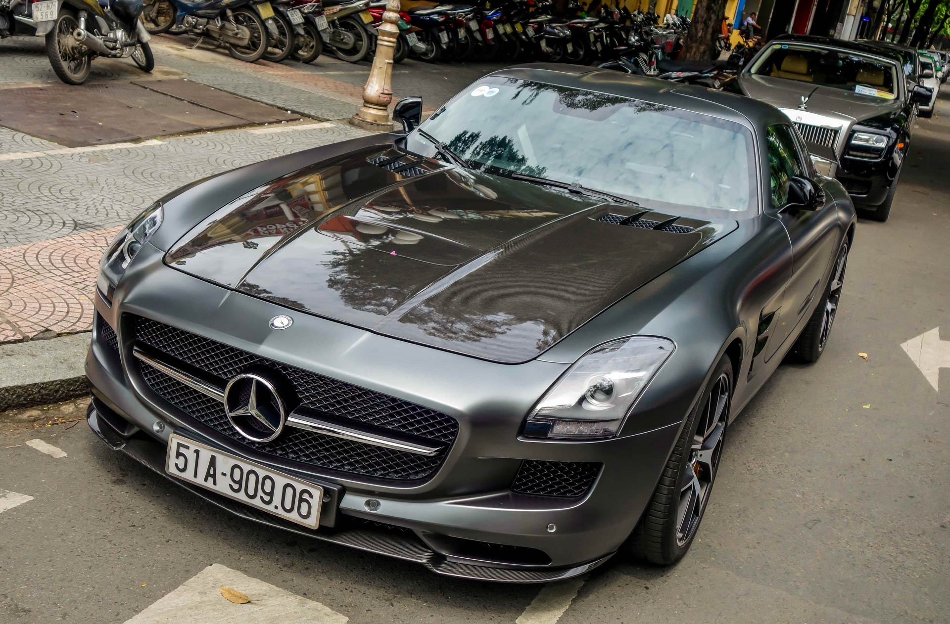 sieu xe nha chong Tang Thanh Ha anh 3