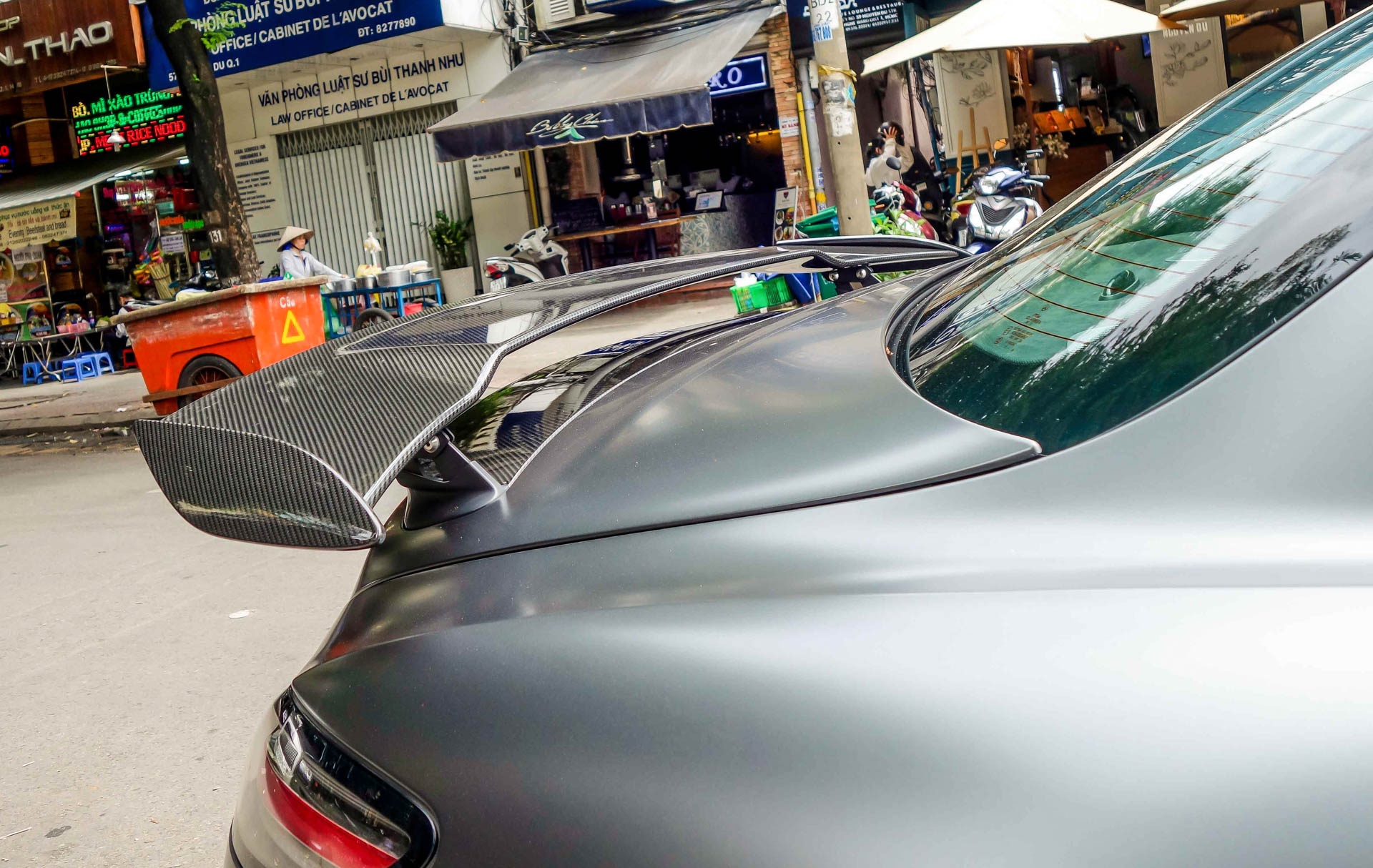 sieu xe nha chong Tang Thanh Ha anh 5