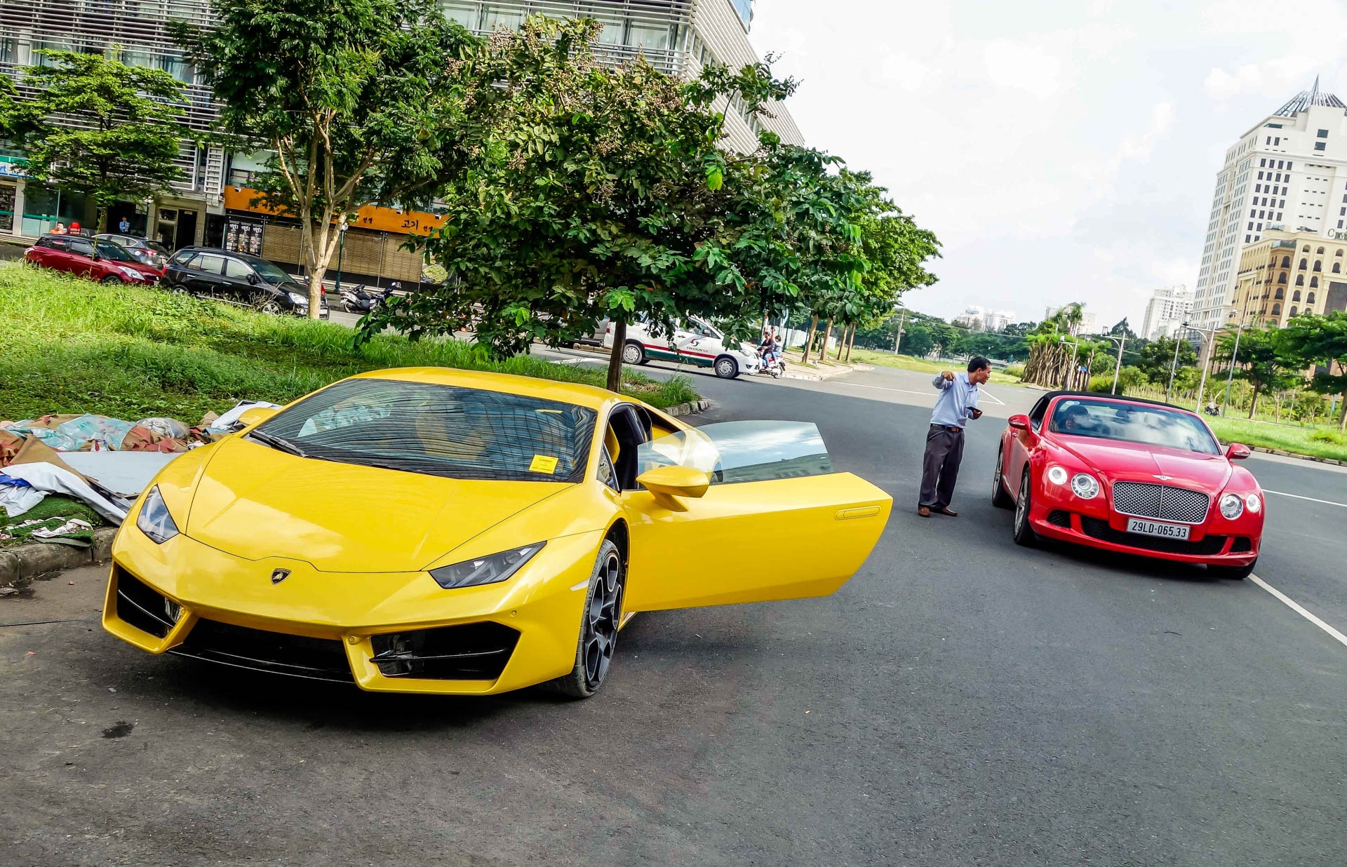 Vietnam International Motor Show 2016 anh 1