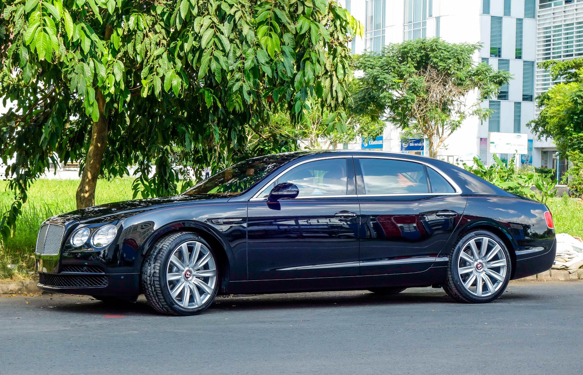 Vietnam International Motor Show 2016 anh 11