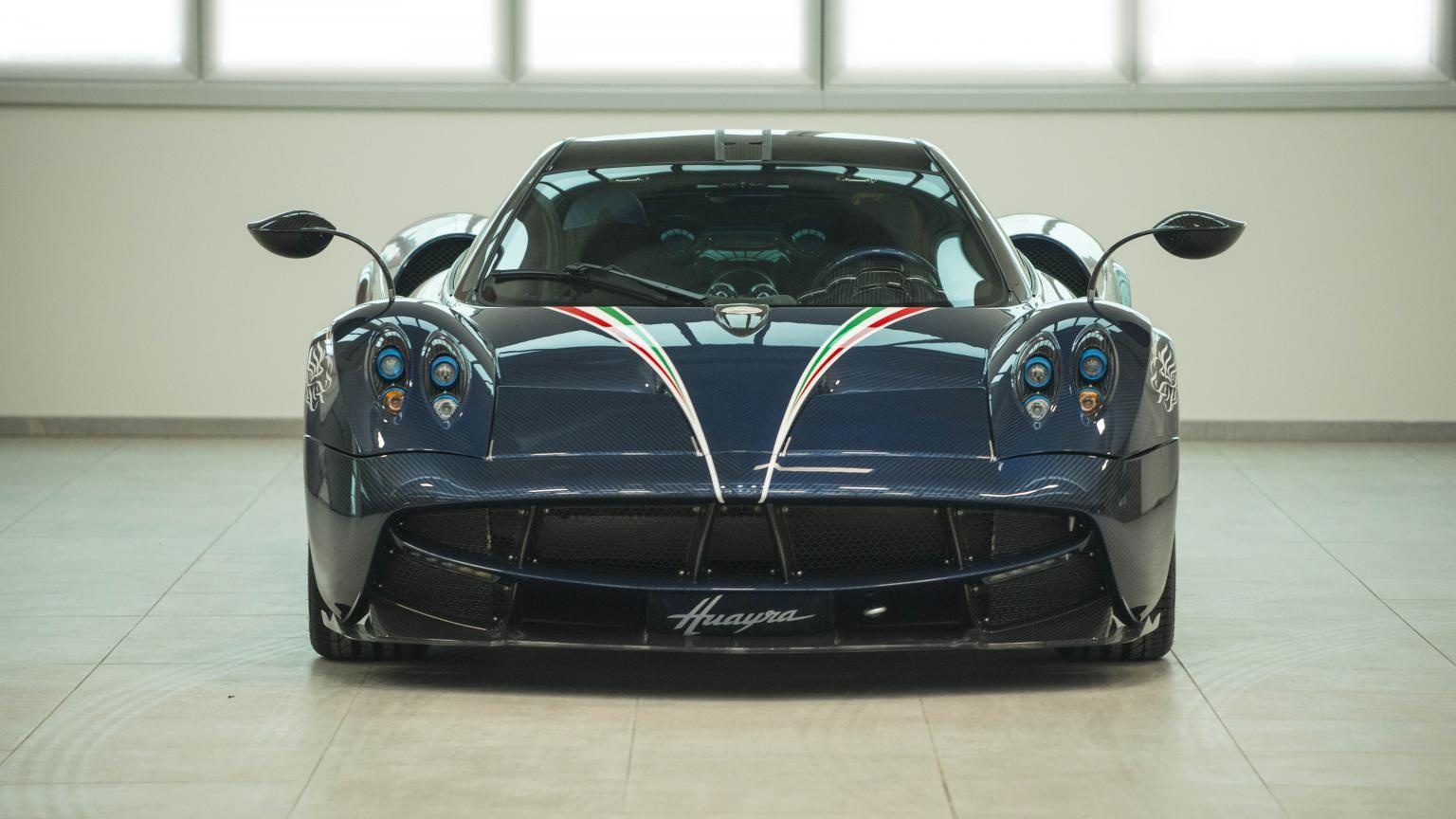 Pagani Huayra phien ban rong anh 2