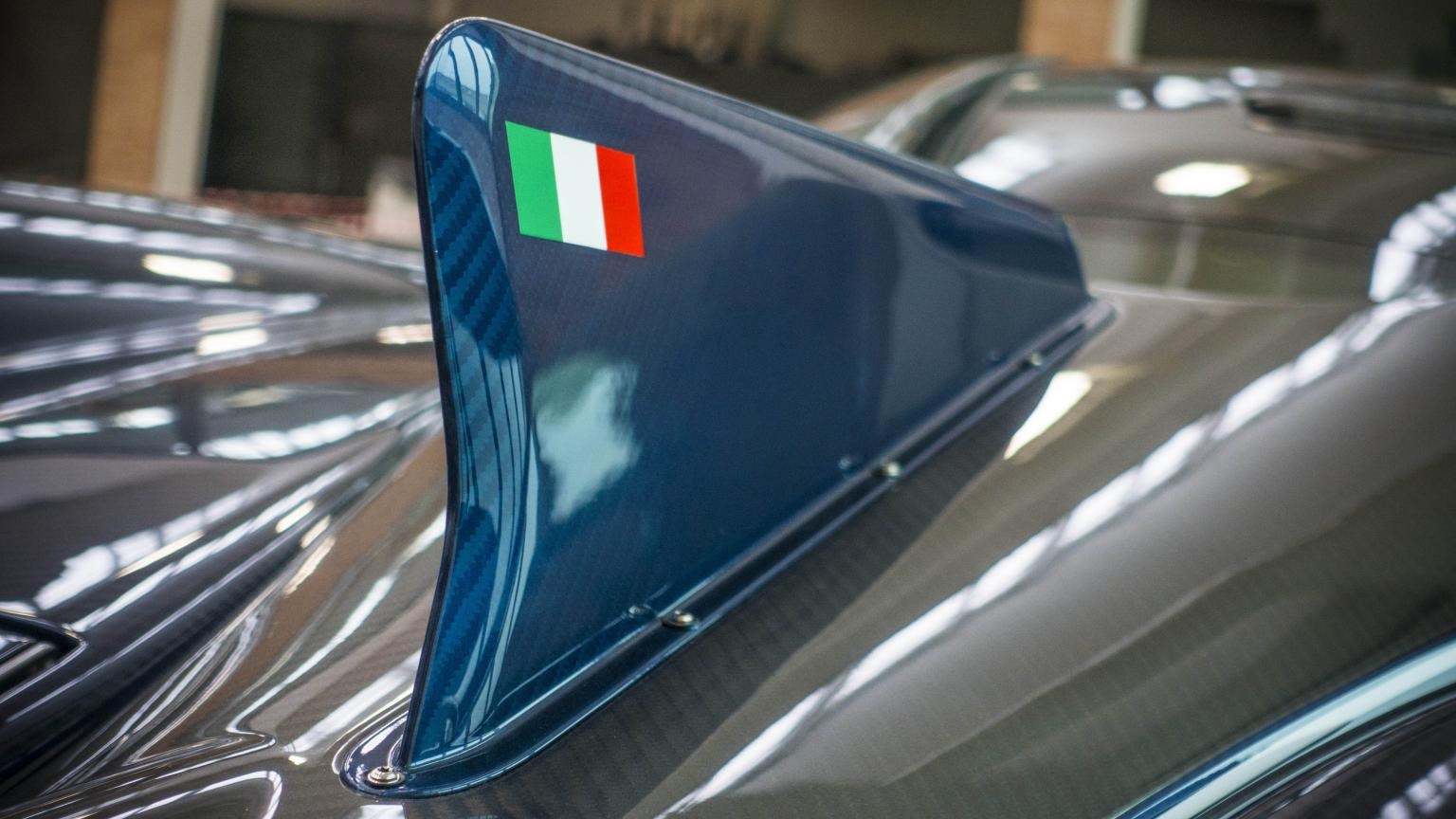 Pagani Huayra phien ban rong anh 4