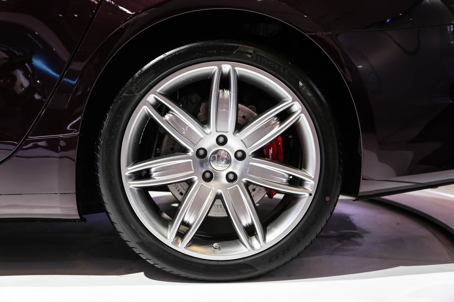 Gia xe Maserati Quattroporte 2017 o Viet Nam anh 5