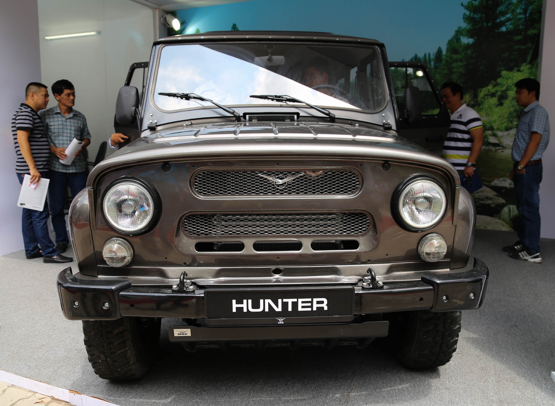 gia UAZ tai Viet Nam anh 1