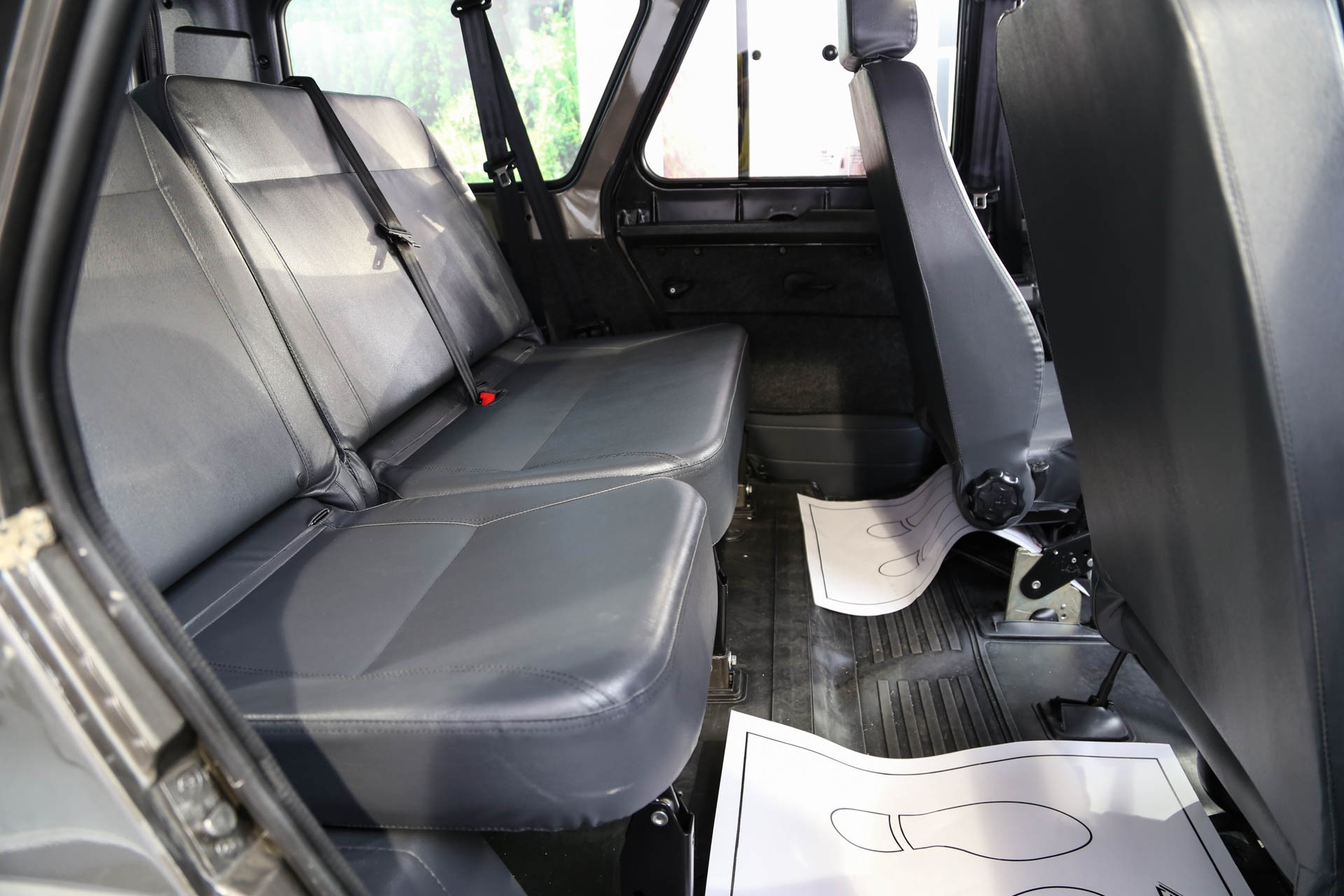 gia UAZ tai Viet Nam anh 10