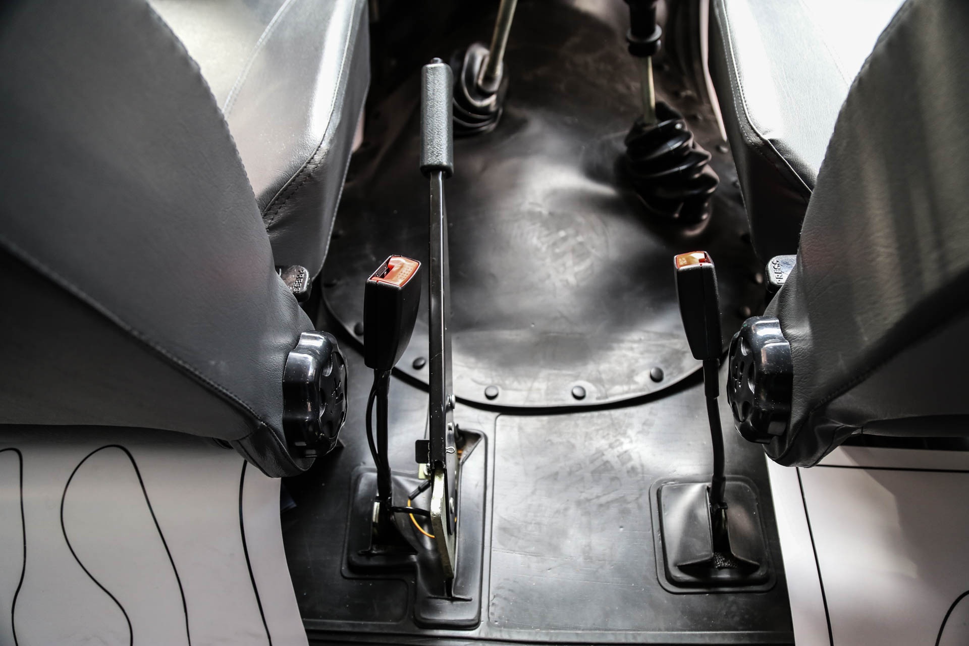 gia UAZ tai Viet Nam anh 9