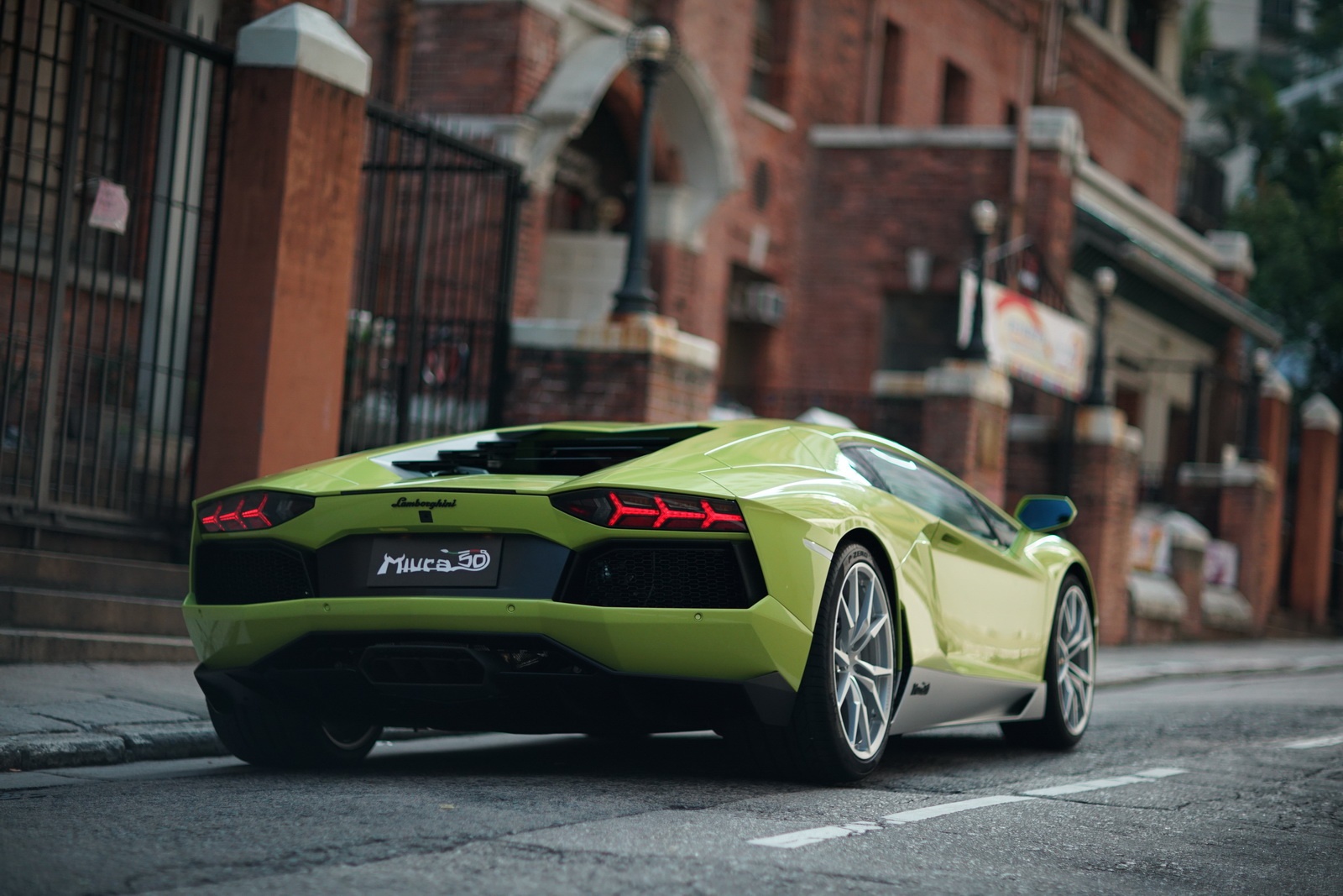 Aventador Miura Homage anh 6