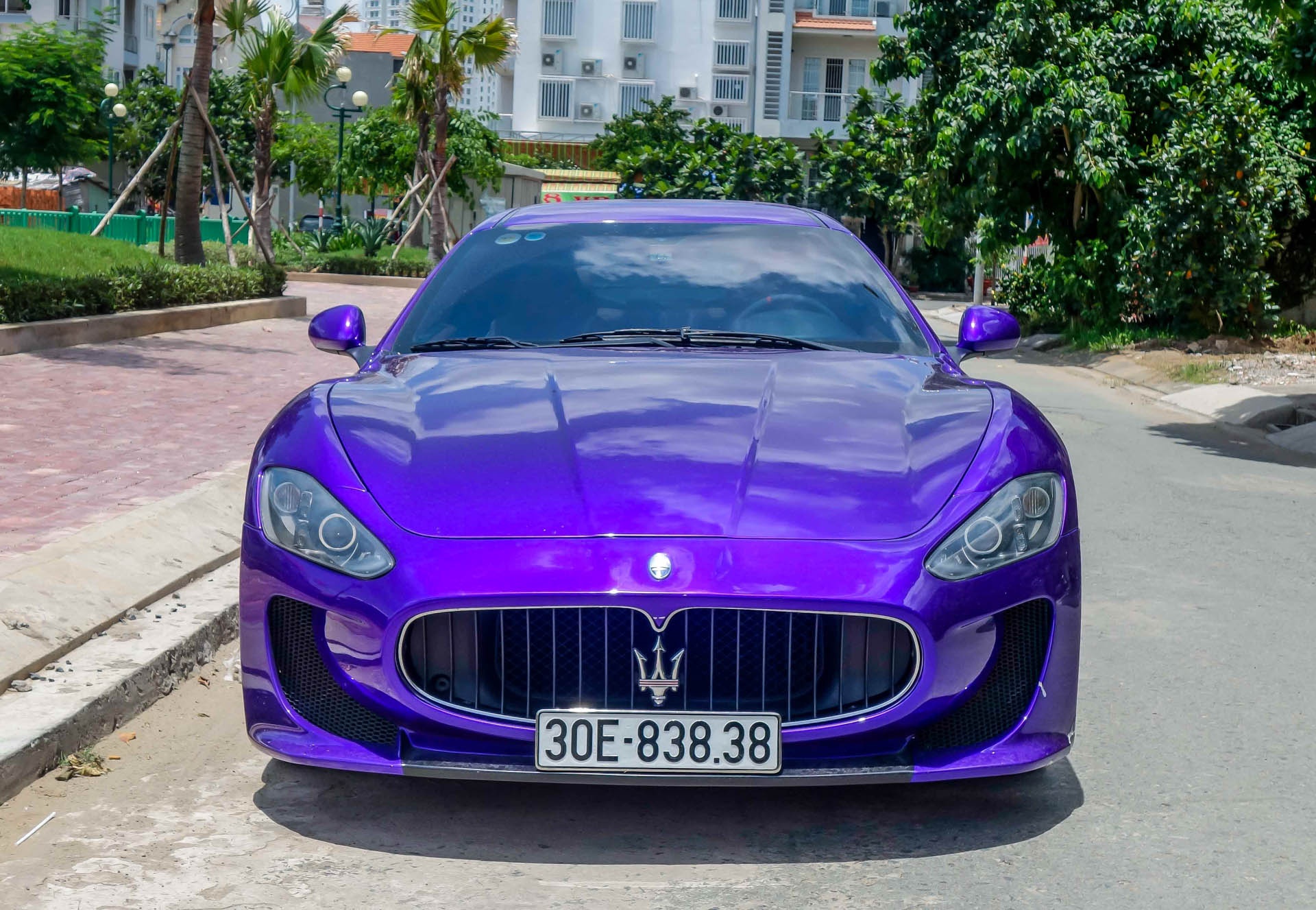 Maserati GranTurismo anh 1