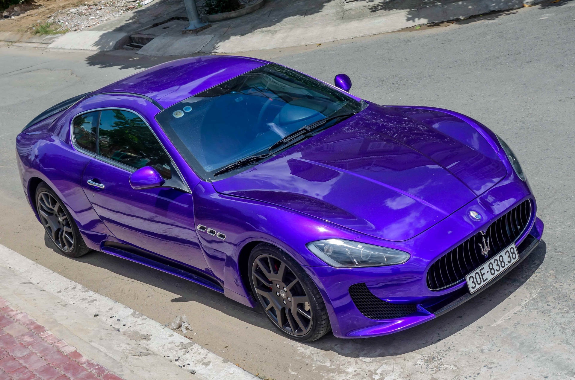 Maserati GranTurismo anh 4
