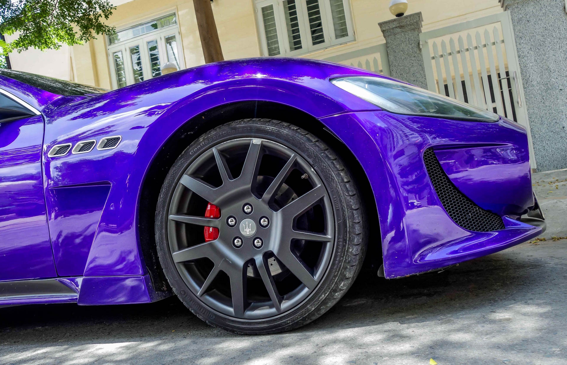 Maserati GranTurismo anh 8