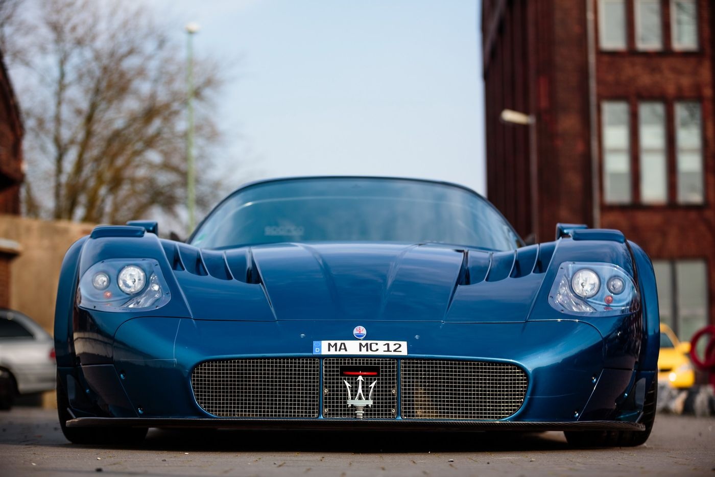Do Maserati MC12 1,8 trieu USD thanh sieu xe duong pho hinh anh